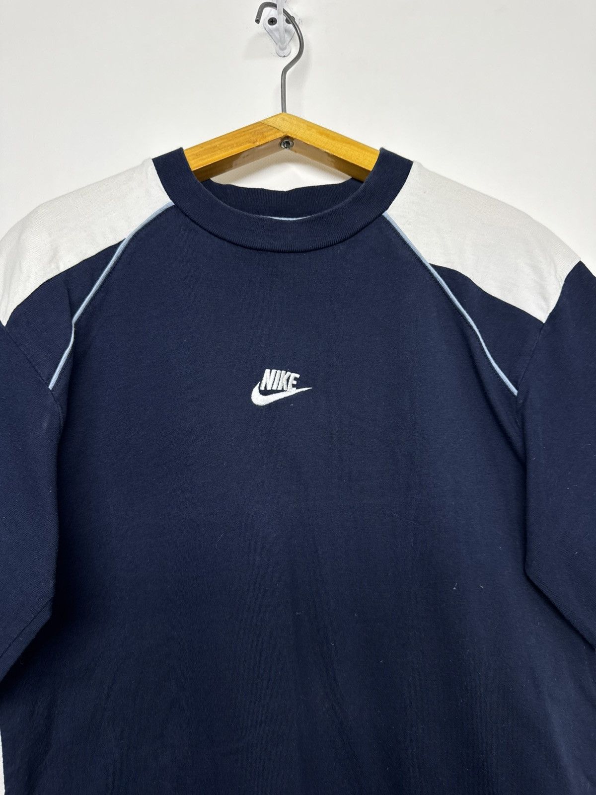 Nike Vintage Nike Center Swoosh T-Shirt 90’s Size US S / EU 44-46 / 1 - 1 Thumbnail