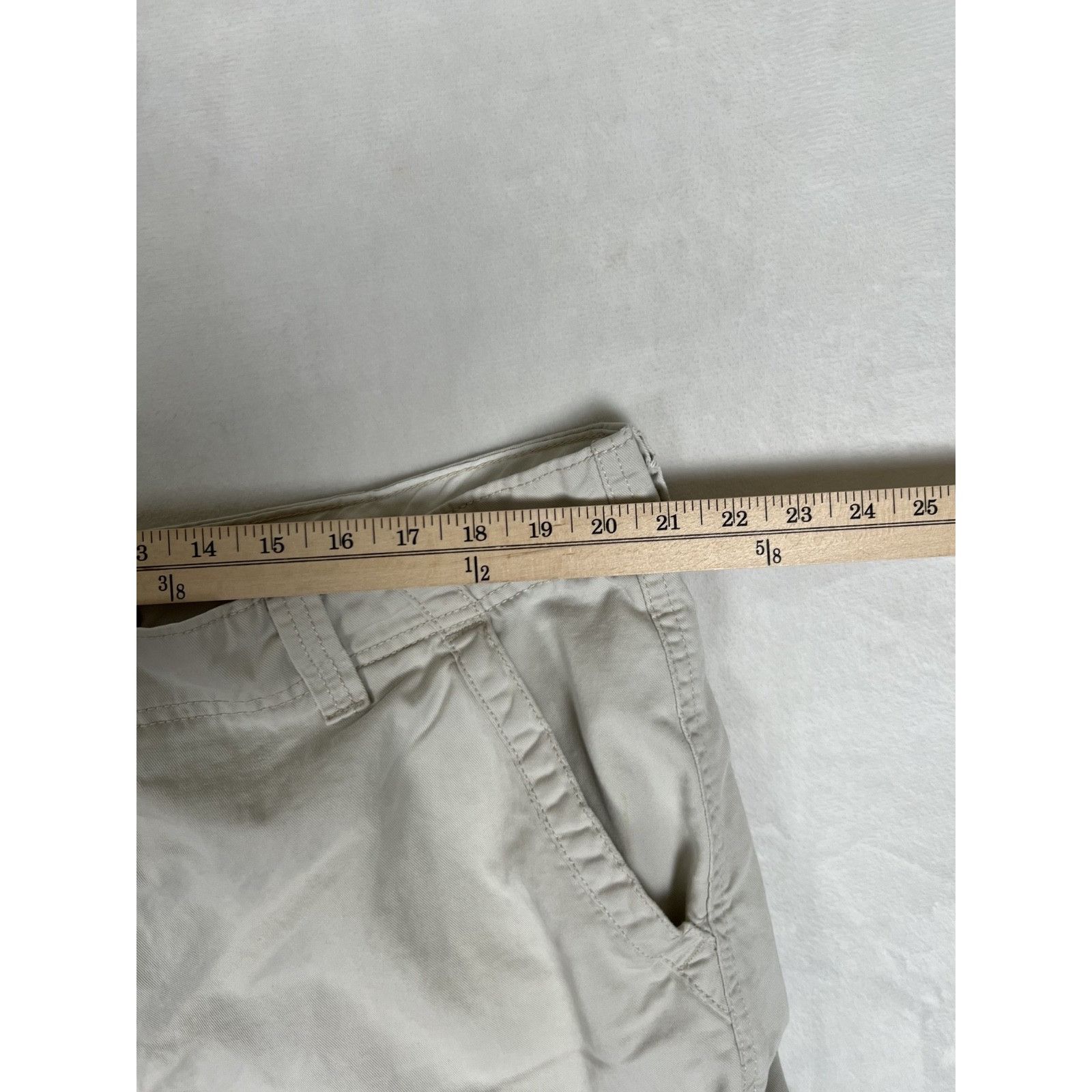 Levi's Levi’s Cargo Shorts Size 42 Beige Y2K Baggy Skater Grunge Size US 42 / EU 58 - 8 Thumbnail