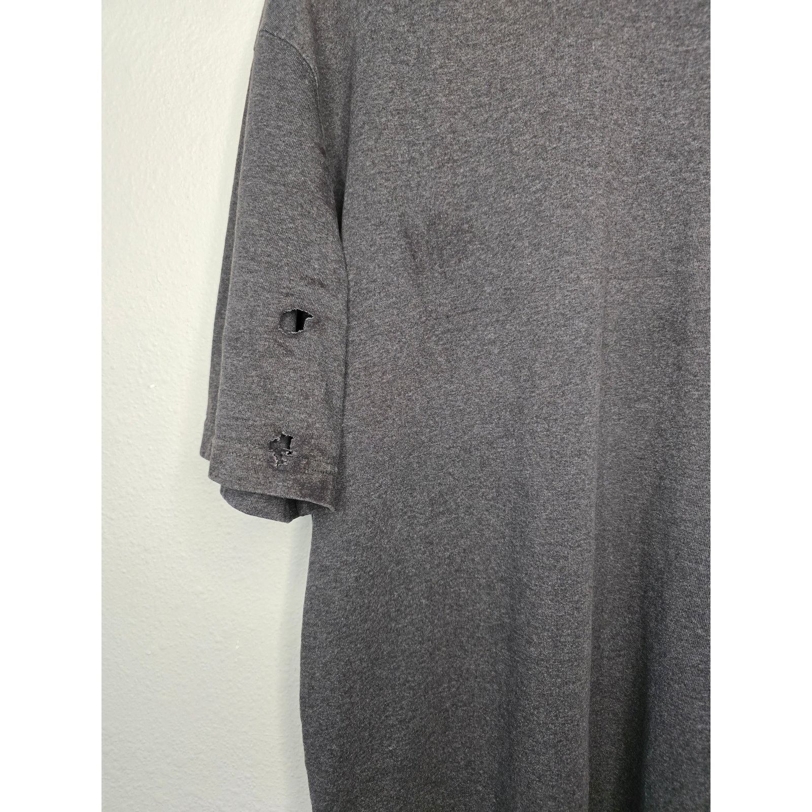 Carhartt Carhartt Shirt Men's XL Original Fit Gray Distressed Tee Size US XL / EU 56 / 4 - 3 Thumbnail