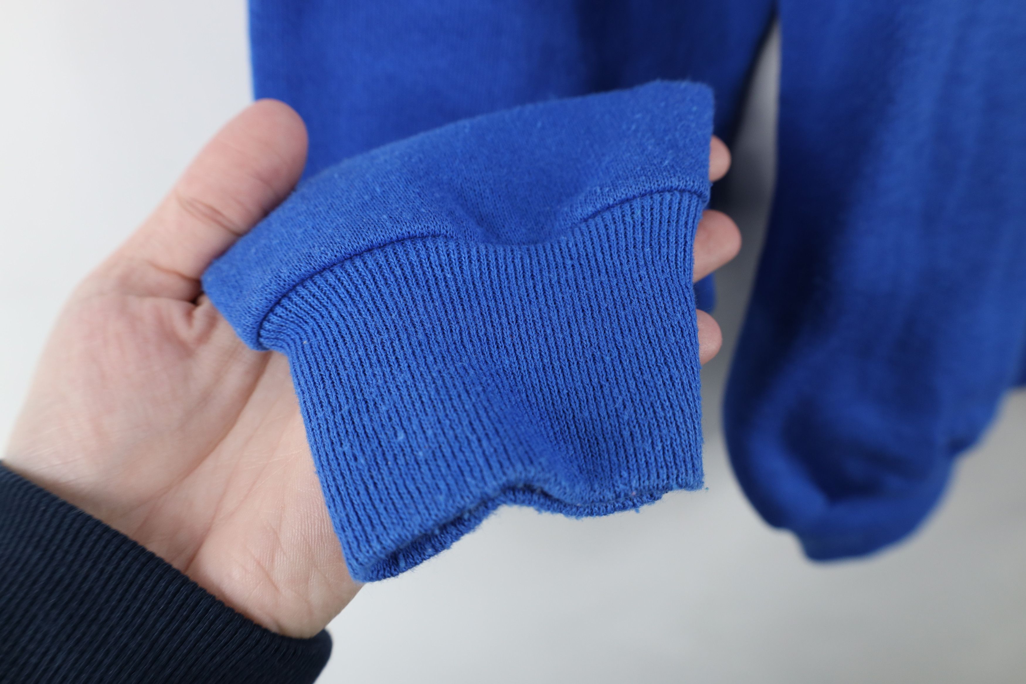 Vintage Vintage 90s Streetwear Crewneck Sweatshirt Royal Blue USA Size US L / EU 52-54 / 3 - 5 Thumbnail