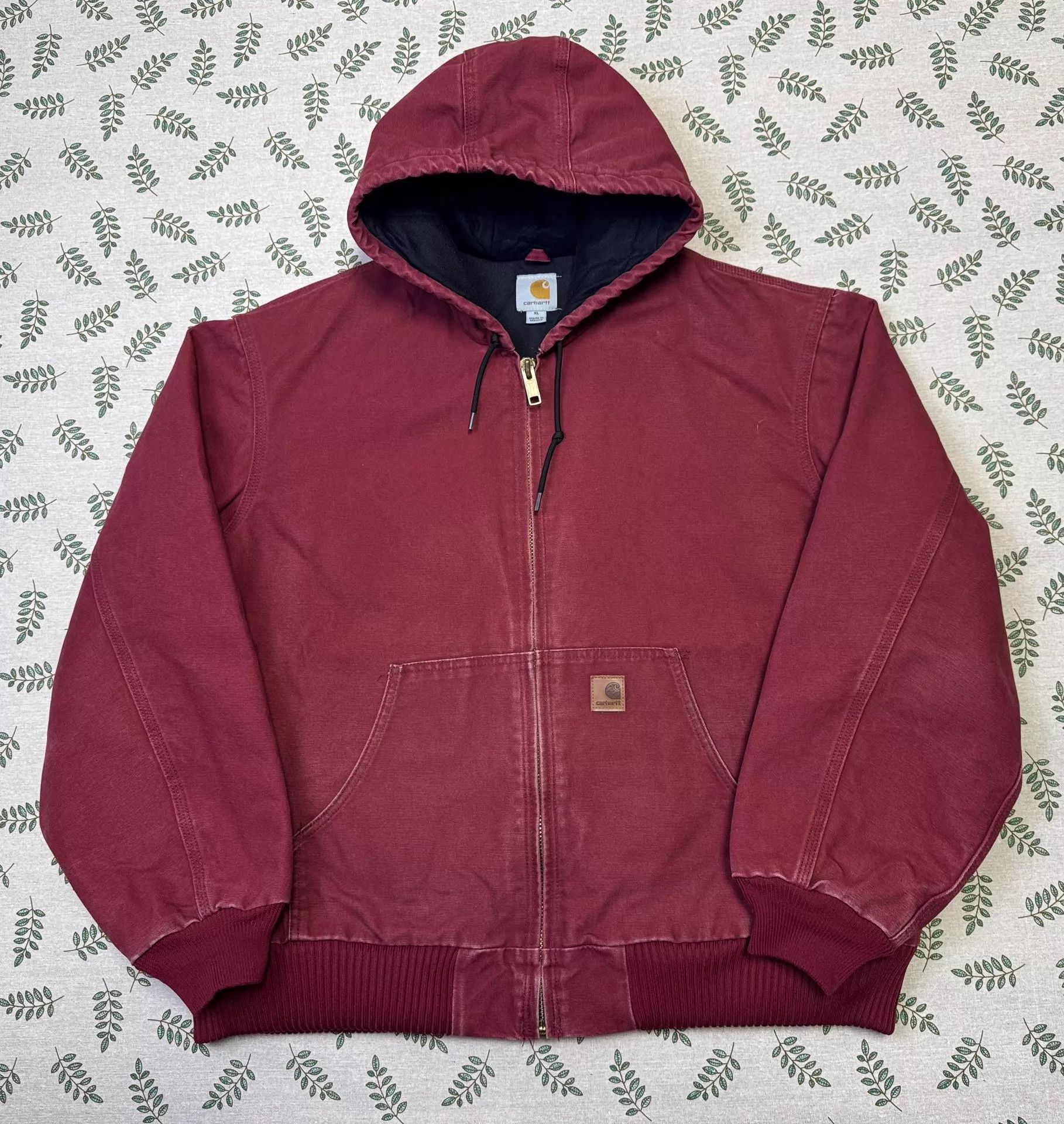 Carhartt Vintage Carhartt J130 DKR Red XL Hooded Work Jacket Size US XL / EU 56 / 4 - 2 Thumbnail