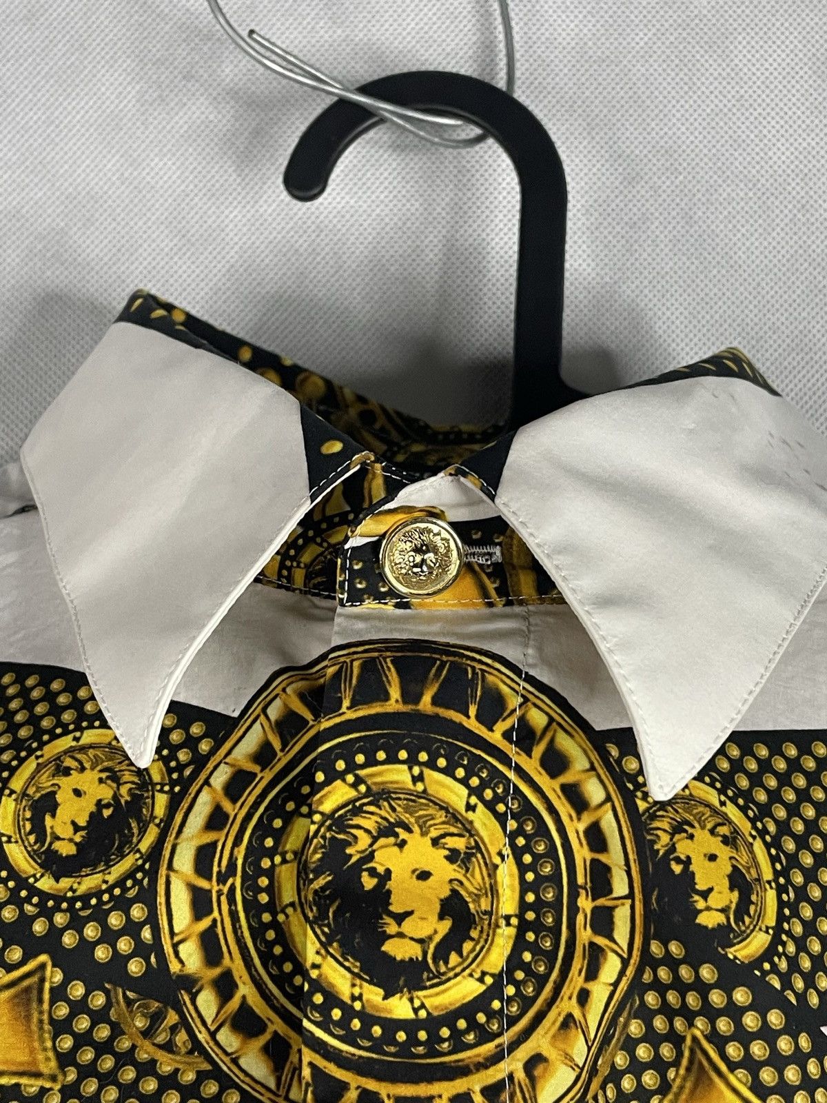 Designer × Versace × Versus Versace Versus Versace Button Ups Lion Belts Print Shirt Luxury Size US M / EU 48-50 / 2 - 15 Thumbnail