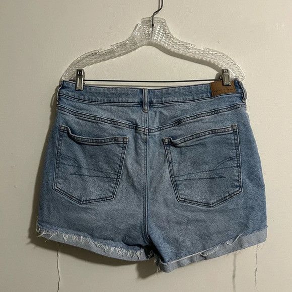 American Eagle Outfitters American Eagle Mom Shorts Size 34" / US 12 / IT 48 - 2 Thumbnail