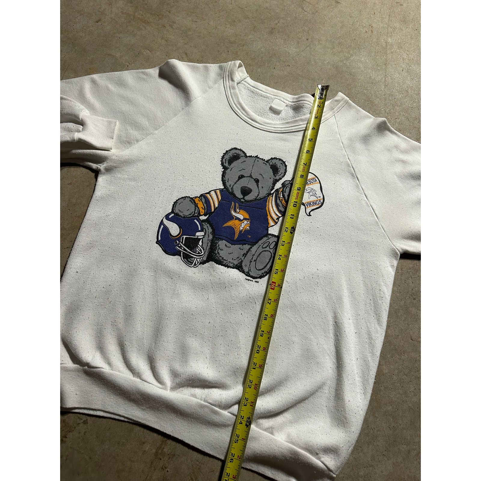 NFL × Vintage Vintage Minnesota Vikings 1989 Teddy Bear NFL Sweatshirt Med Size US M / EU 48-50 / 2 - 7 Thumbnail