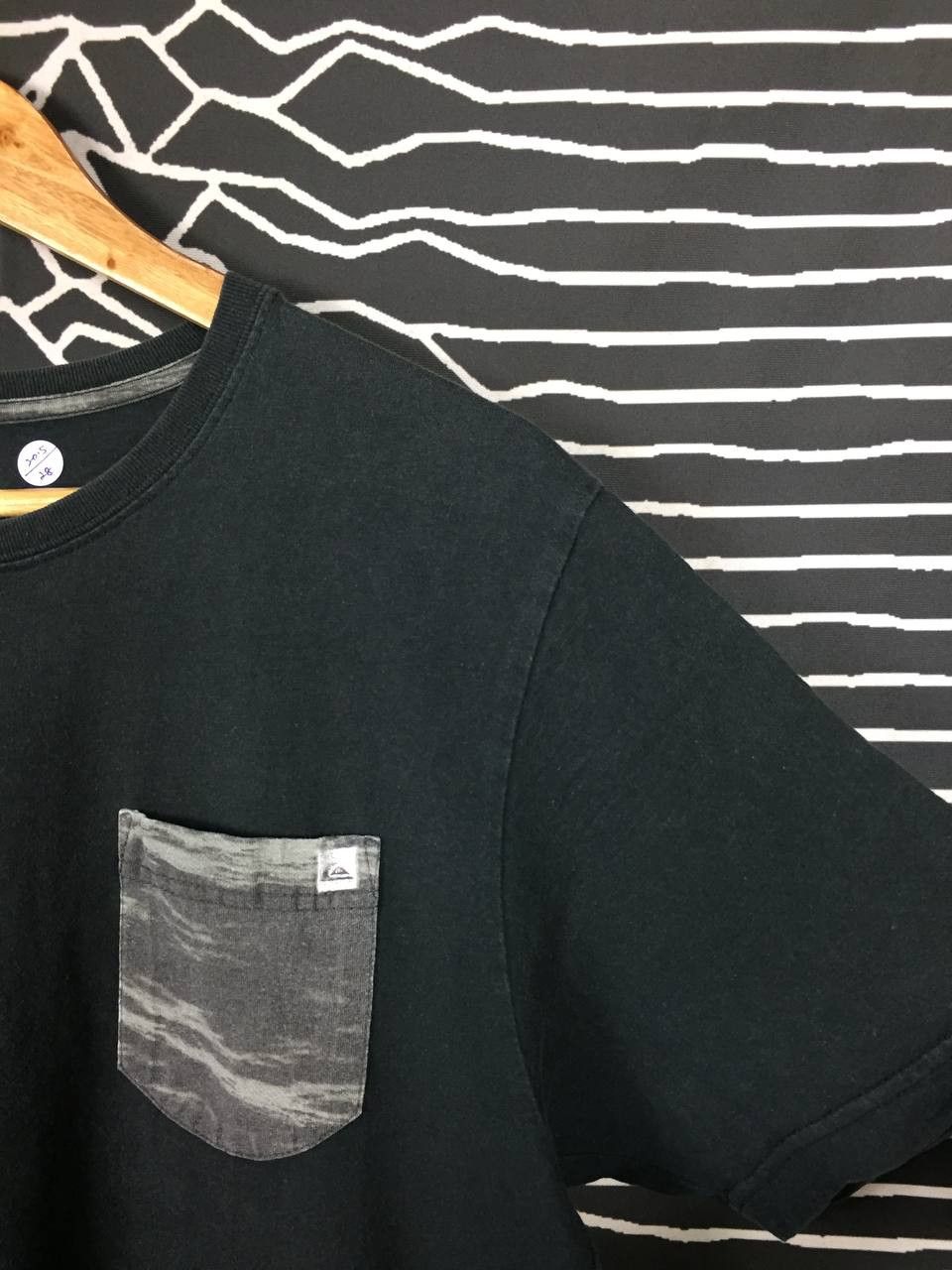 Quiksilver Quiksilver Boardriding Company Big Logo Surfwear Pocket Tee Size US XL / EU 56 / 4 - 9 Thumbnail
