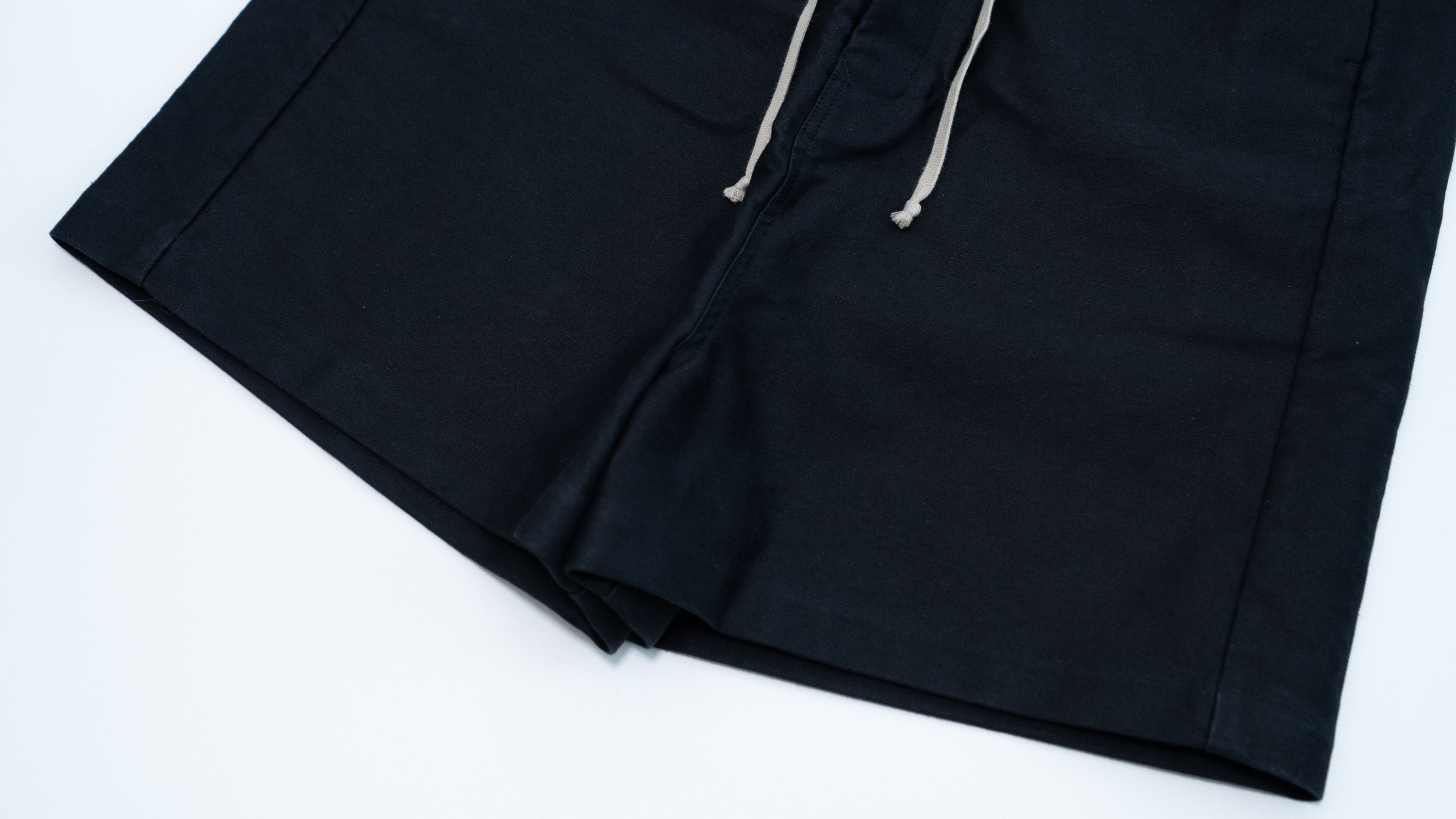 Rick Owens [NEW] MOODY FW14 BIG SHORTS D IT46 Size US 30 / EU 46 - 9 Thumbnail