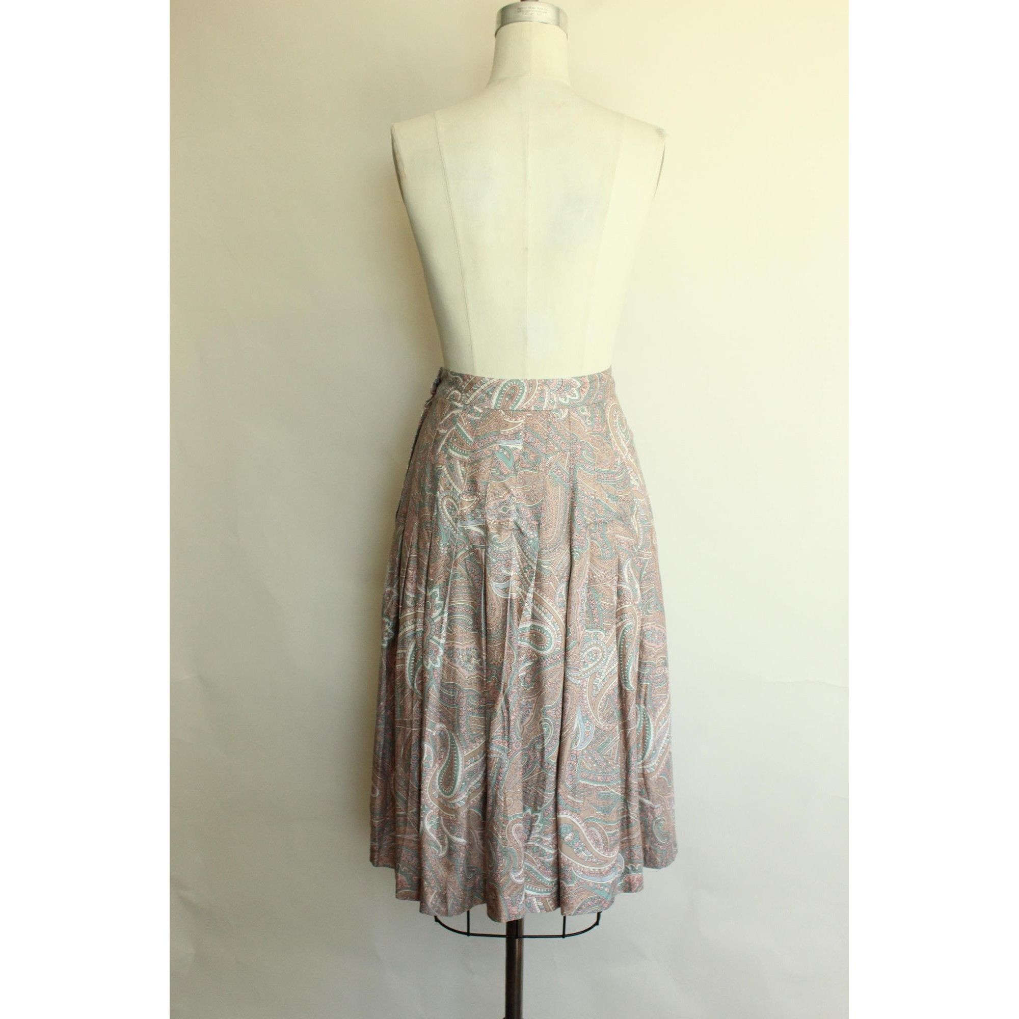 Vintage Vintage 1990s Skirt, SK & Company Pleated Rayon Pink, and Te Size 30" / US 8 / IT 44 - 10 Thumbnail