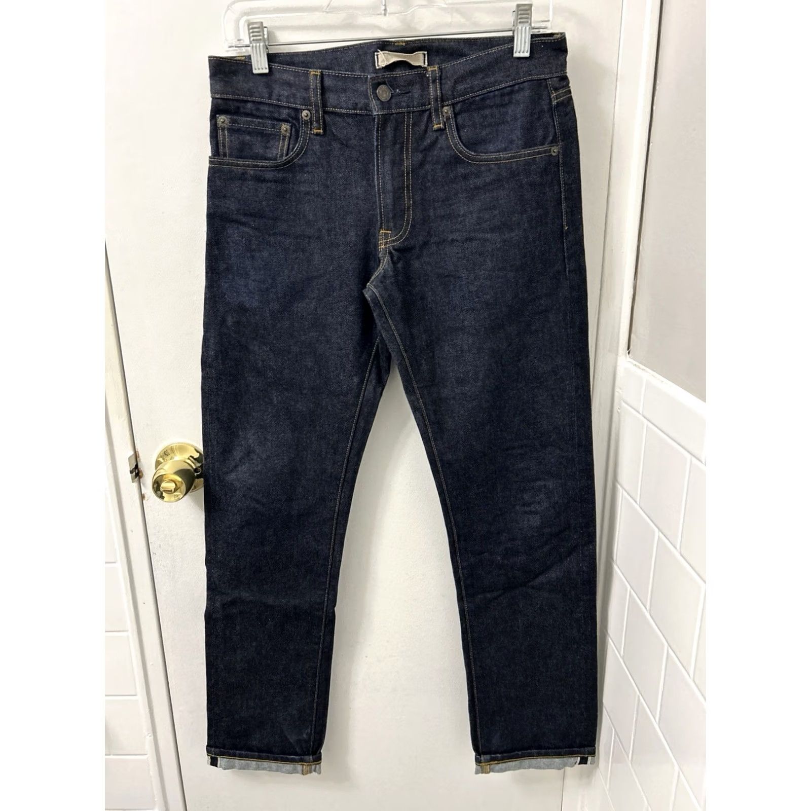 Uniqlo UNIQLO Jeans Slim Straight Fit 29x32 Denim Blue Dark Wash 5-Pocket Zipper Button Mens Jeans Size US 29 - 2 Thumbnail