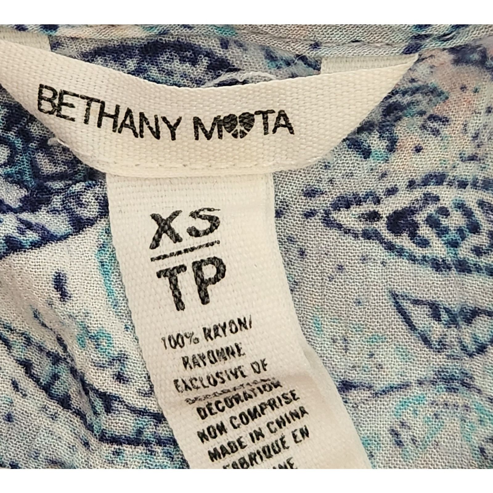 Other Bethany Mota Blue Pink Paisley Print Cold Shoulder Top XS Size XS / US 0-2 / IT 36-38 - 5 Thumbnail