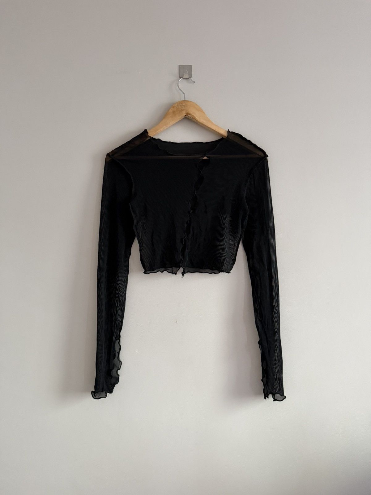 Vintage Black Sheer Mesh Cropped Long Sleeve Top Size S / US 4 / IT 40 - 1 Thumbnail