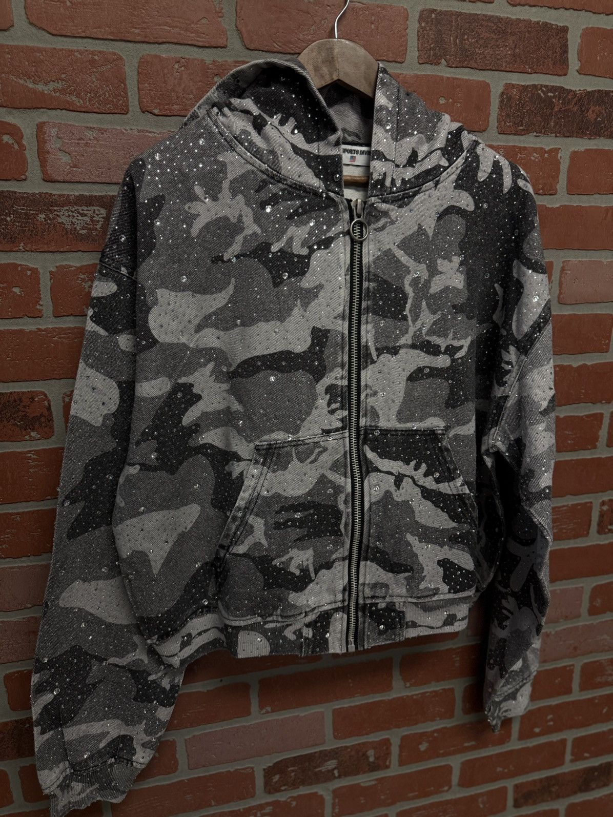 Vale Valley White Camo Crystal Hoodie Size M (NEW) Size US M / EU 48-50 / 2 - 2 Thumbnail