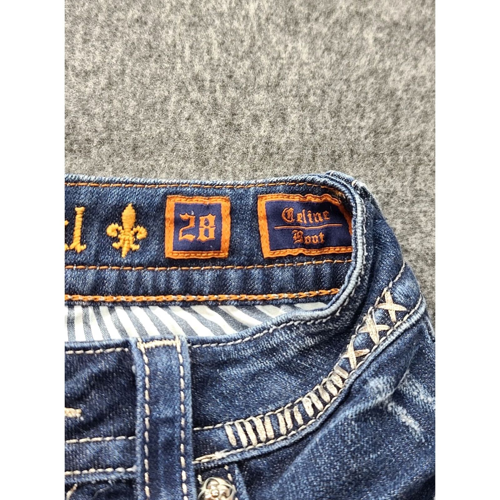 Vintage VINTAGE Rock Revival Jeans Womens 28 Celine Bootcut Cowgirlcore Embroidered Rhinestone Blue Denim Stretch Size 28" / US 6 / IT 42 - 2 Thumbnail
