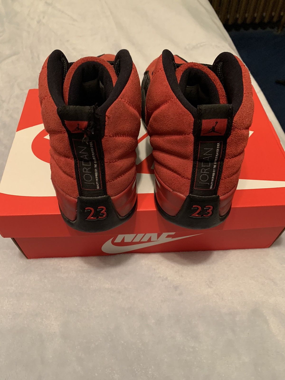 Jordan Brand Jordan 12 Retro Reverse Flu Game 2020 Size 9 Size US 9 / EU 42 - 5 Thumbnail