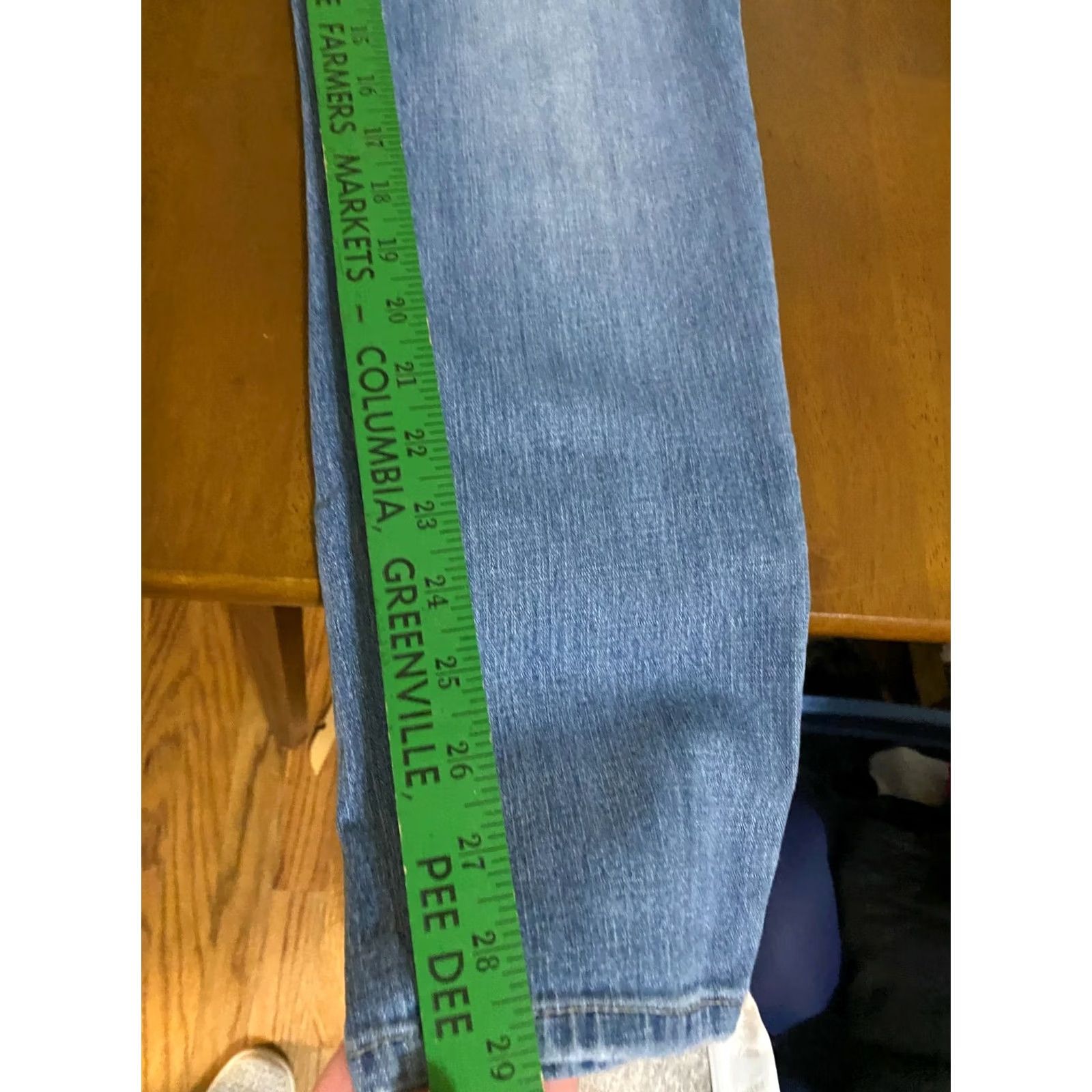 7 For All Mankind 7 For All Mankind Easy Straight Jeans Womens 10 Blue Denim Cotton Spandex Zip Fly 5 Pocket Medium Wash Stretch Size 32" / US 10 / IT 46 - 8 Thumbnail