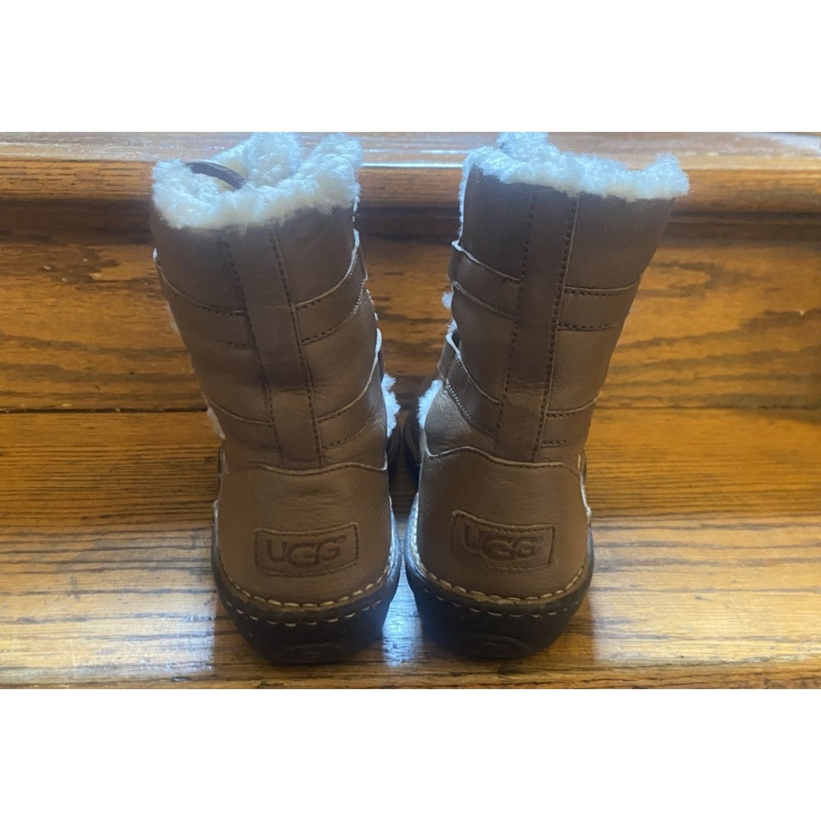 Ugg UGG Caspia 1932 tan leather lace-up boots sheepskin women 10 Size US 10 / IT 40 - 4 Thumbnail
