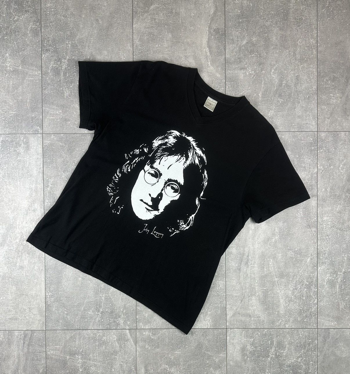 Other John Lennon Band Rock Vintage Overprint V-Neck Logo T-Shirt Size US L / EU 52-54 / 3 - 1 Thumbnail