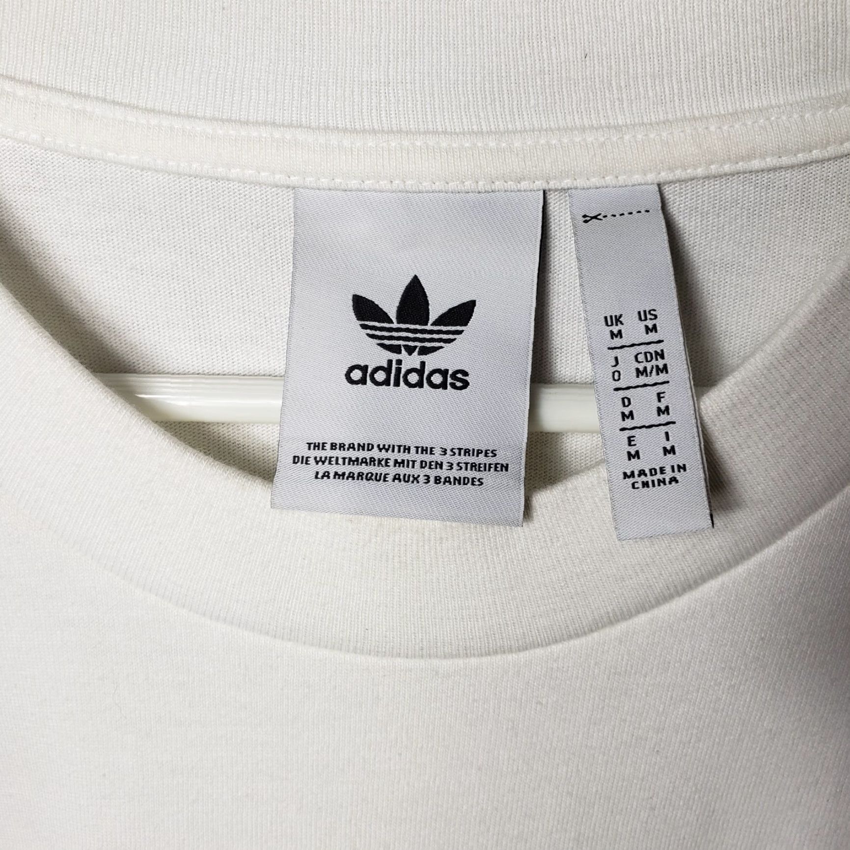 Adidas Adidas Originals Mens Lunar New Year Trefoil Graphic Lenticular Tee L Shirt White Crew Neck 100% Cotton Regular Fit Mens Size US L / EU 52-54 / 3 - 2 Thumbnail