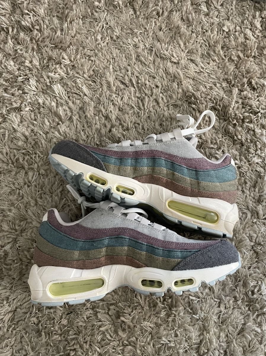 Nike Nike Air Max 95 Recycled Canvas Pack Size US 8 / EU 41 - 3 Thumbnail