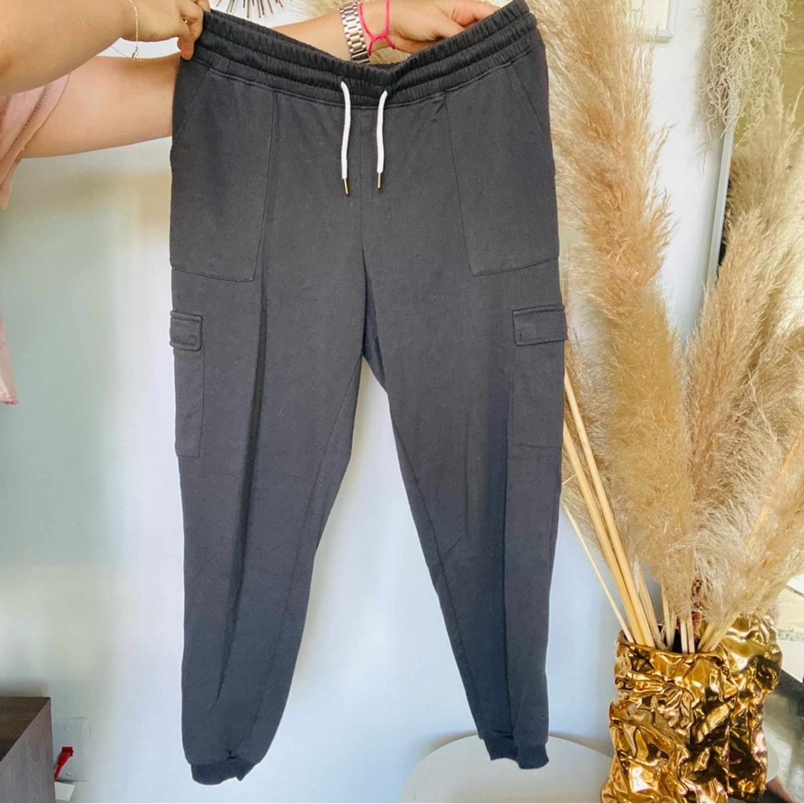 Old Navy OLD NAVY Grey Gray Sweatpants Sweats Joggers Pants White Tie Size 28" / US 6 / IT 42 - 6 Thumbnail