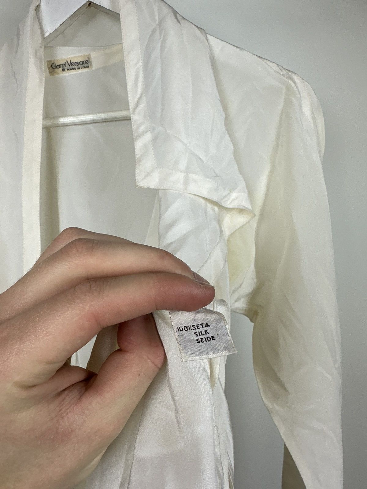 Versace Vintage 90s Gianni Versace Luxury Designer Silk Blouse Shirt Size M / US 6-8 / IT 42-44 - 12 Thumbnail