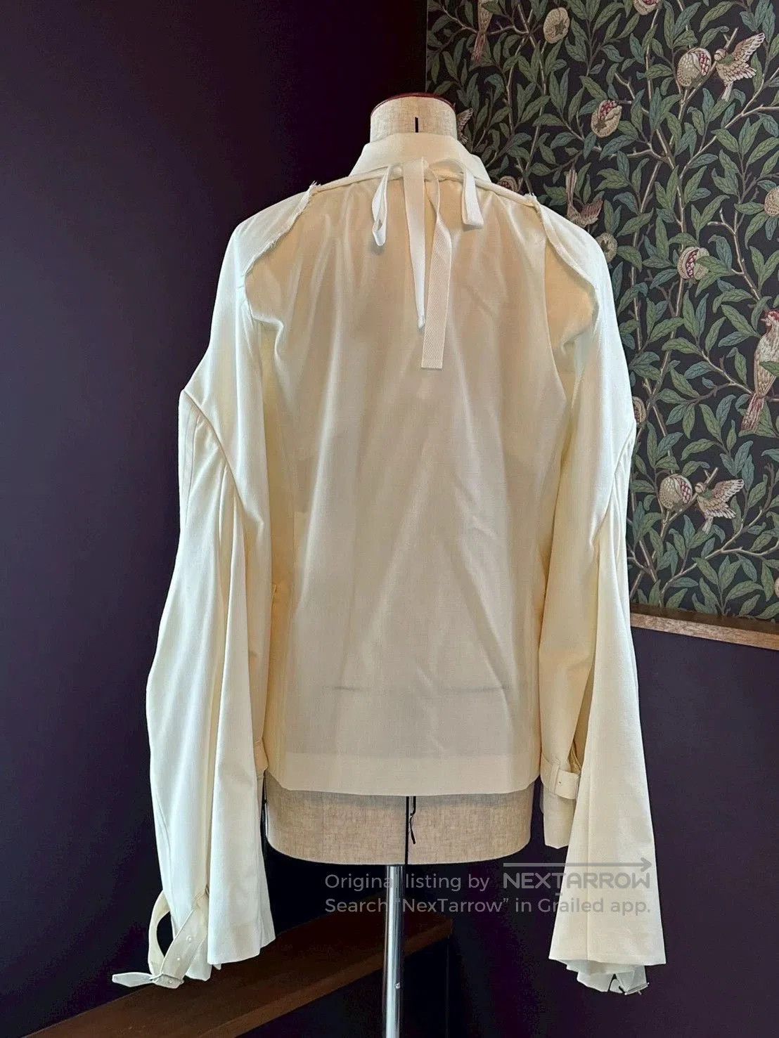 Comme des Garcons COMME des GARCONS Beige Deconstructed Blazer. Size US S / EU 44-46 / 1 - 2 Thumbnail