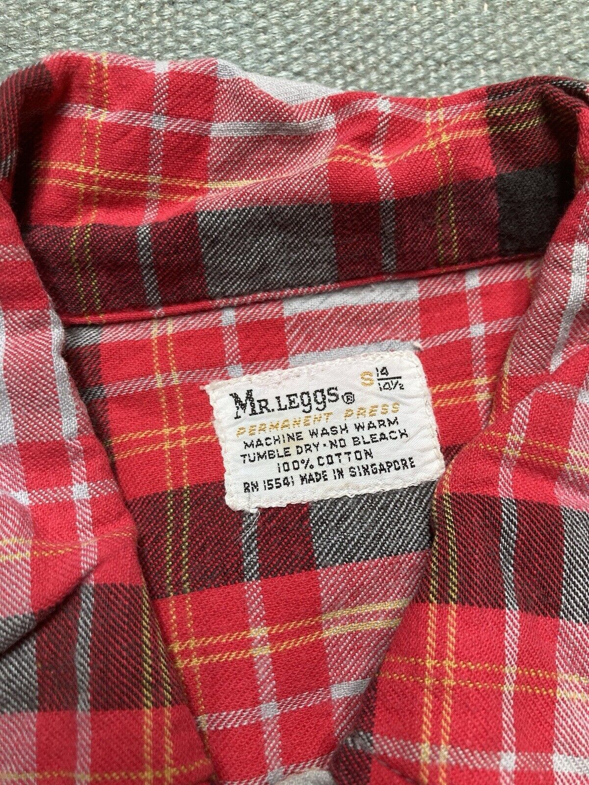 Vintage VTG 70s cotton flannel Mr Leggs check soft red plaid small Size US S / EU 44-46 / 1 - 6 Thumbnail