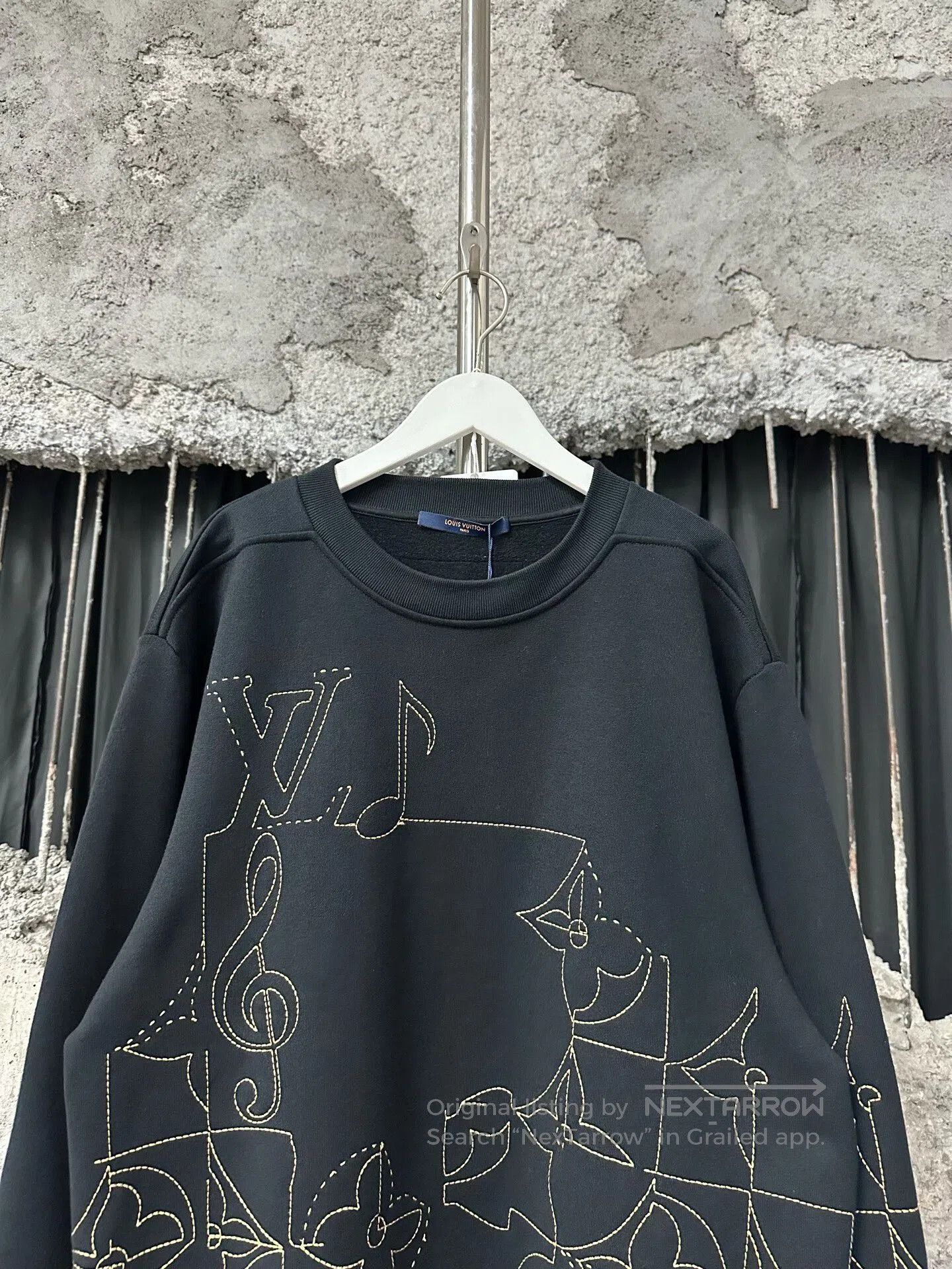 Louis Vuitton louis vuitton embroidered logo sweatshirt. Size US L / EU 52-54 / 3 - 3 Thumbnail