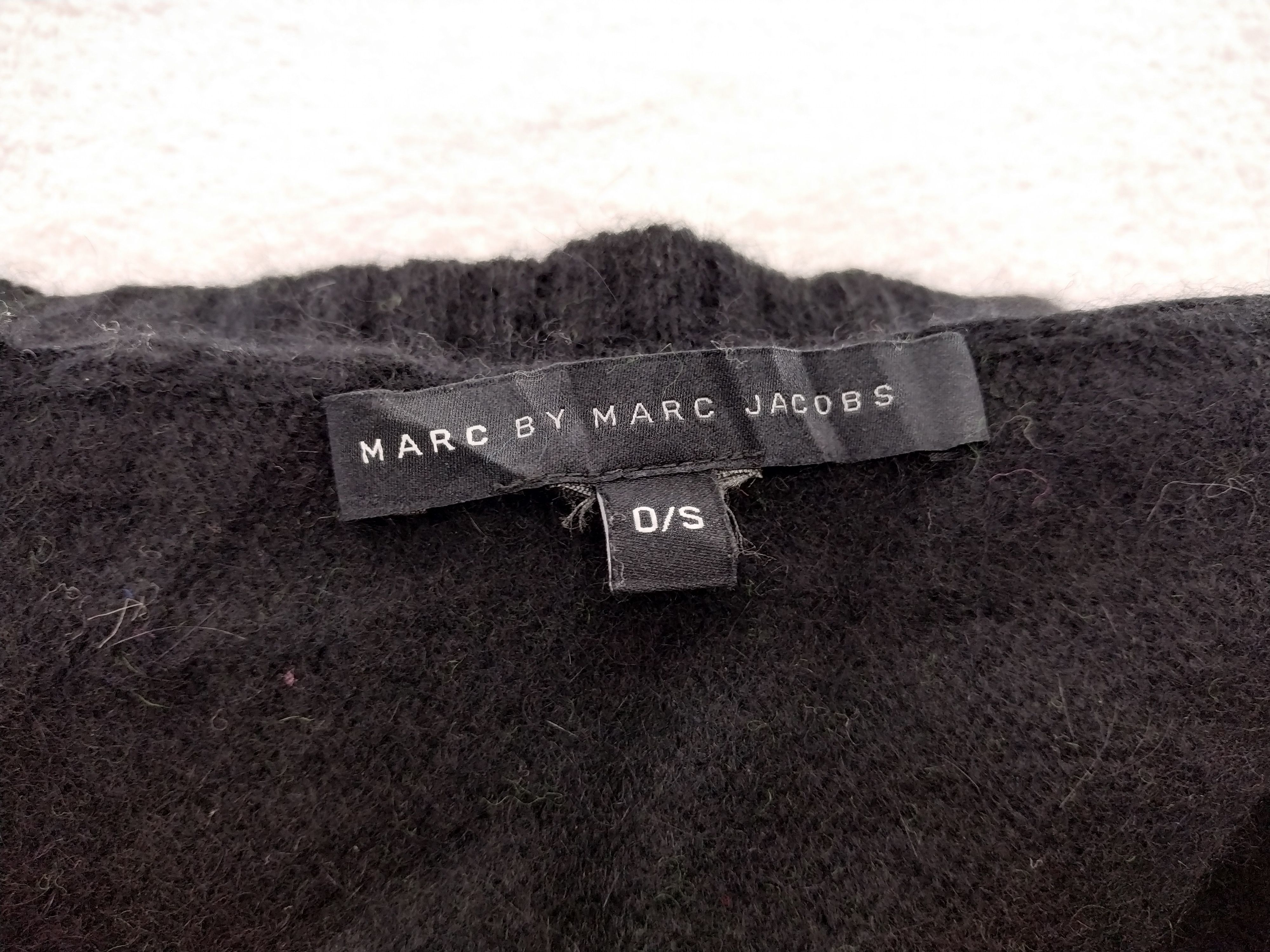 Marc by Marc Jacobs Vintage Marc Jacobs Cashmere Scarf/Muffler/Neckwear MF004 Size ONE SIZE - 7 Thumbnail