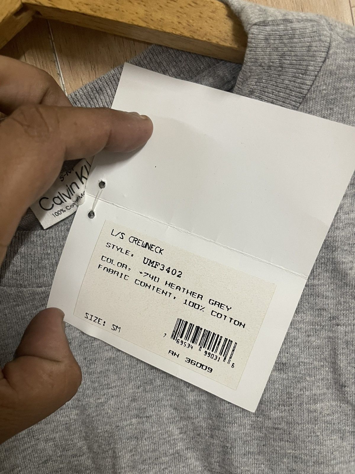 Calvin Klein 205W39NYC Vintage Calvin Klien LS T Shirt Size M Made in USA Spellout Size US M / EU 48-50 / 2 - 7 Thumbnail