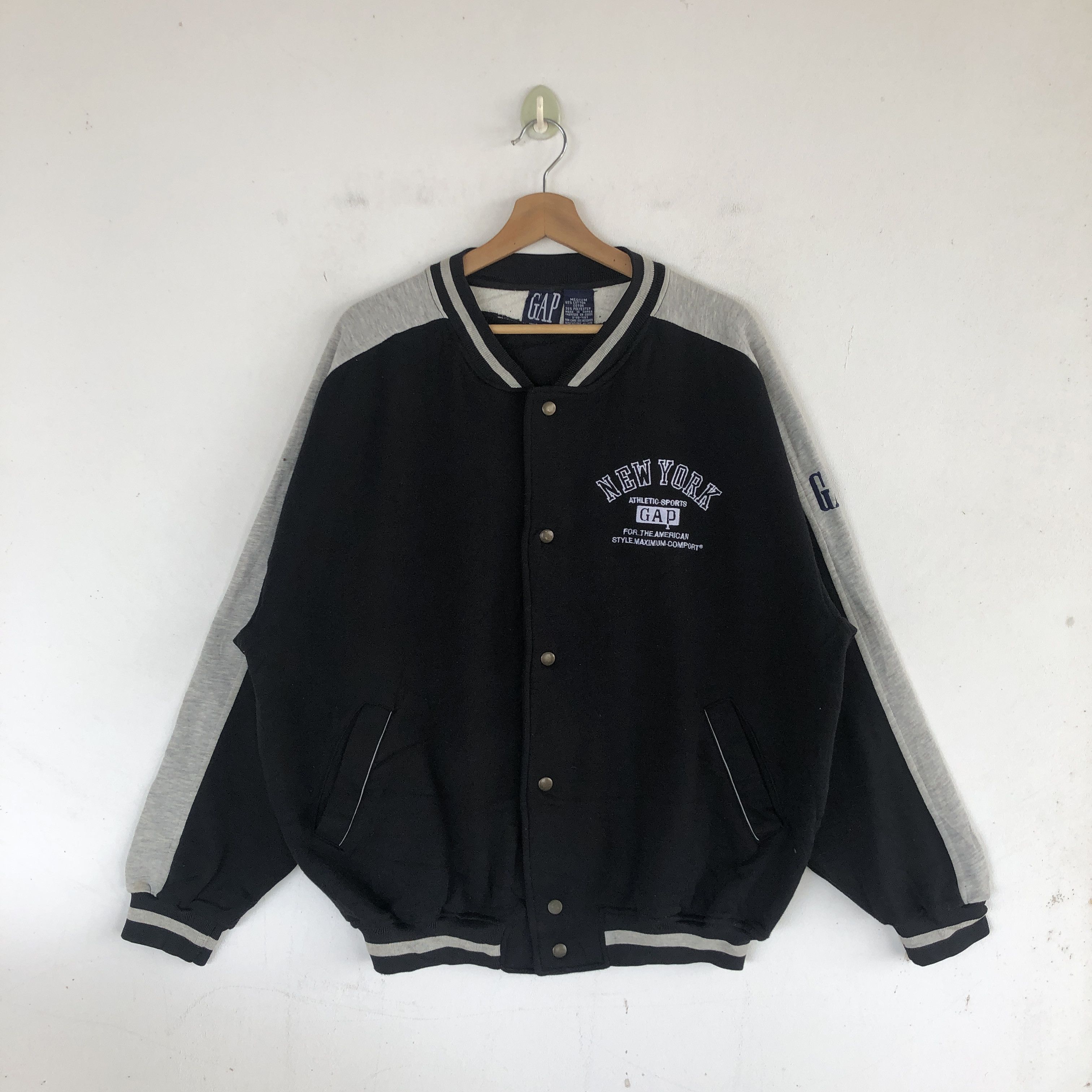 Gap × Vintage Vintage Y2K GAP Varsity Sweater Button Up Sweatshirt Size US L / EU 52-54 / 3 - 1 Thumbnail