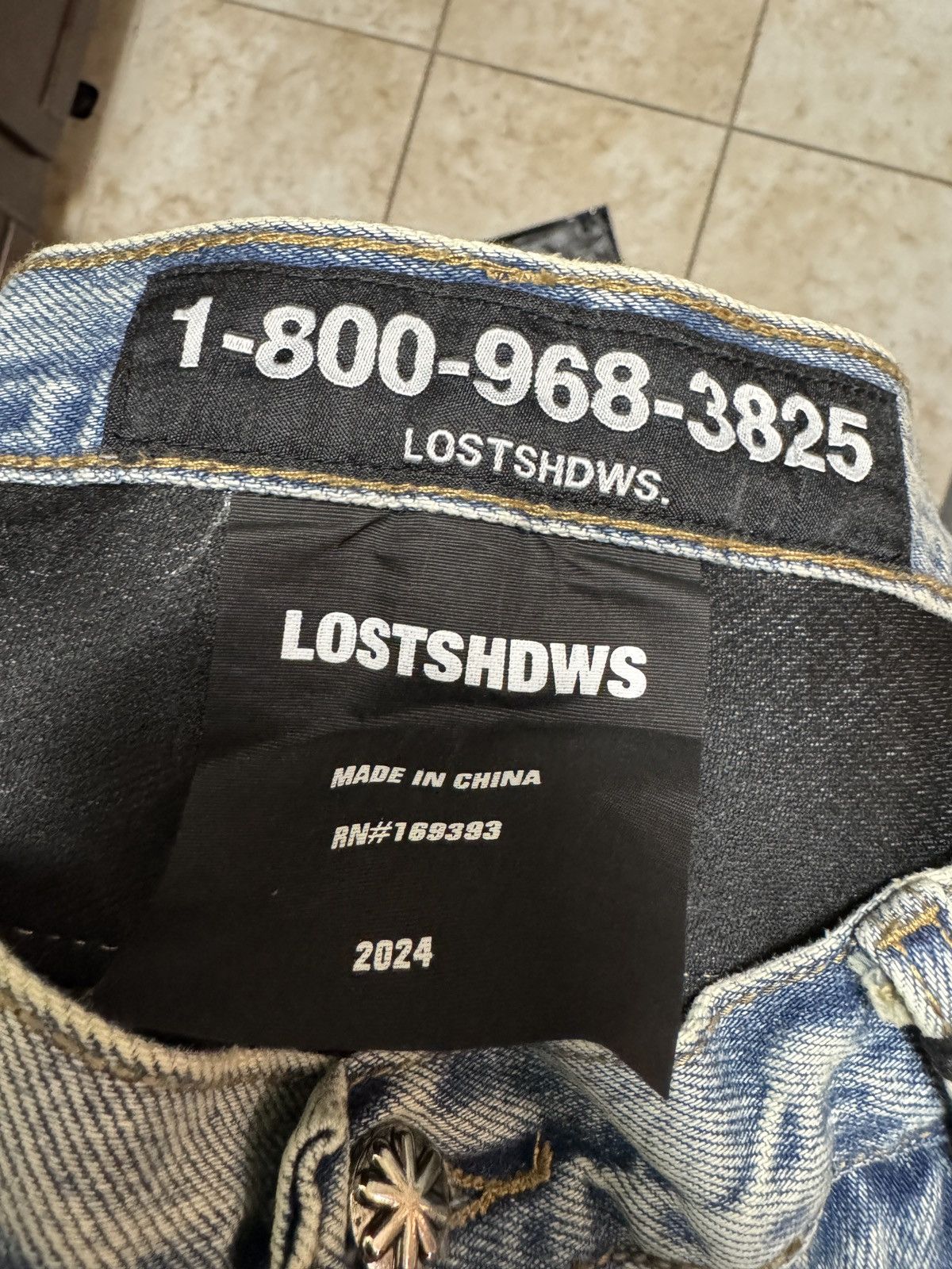 LOSTSHDWS **VERY RARE** COMPLEXCON LOSTSHDWS Embossed Logo Jeans 36 Size US 36 / EU 52 - 5 Thumbnail