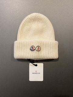 Moncler tuque clearance