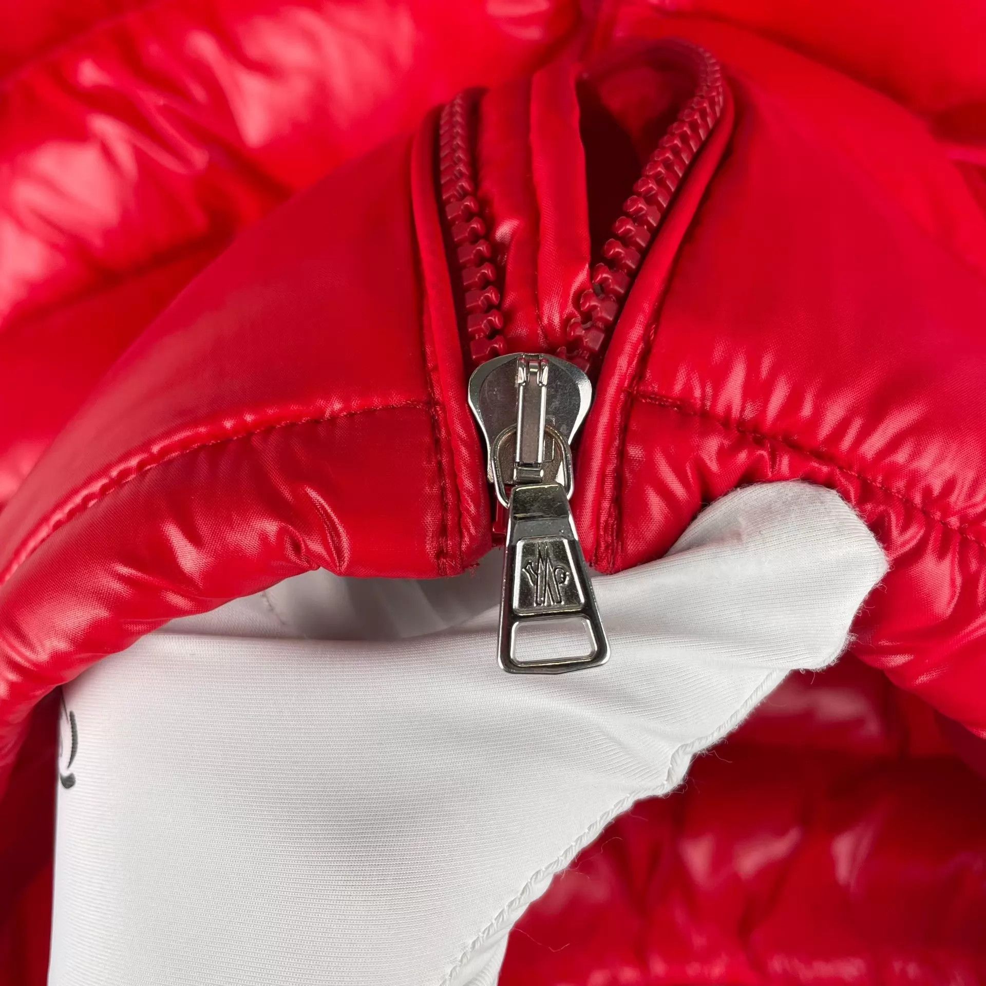 Moncler Moncler Maya Red Down Parka Detachable Hood 12Y Size XS / US 0-2 / IT 36-38 - 4 Thumbnail