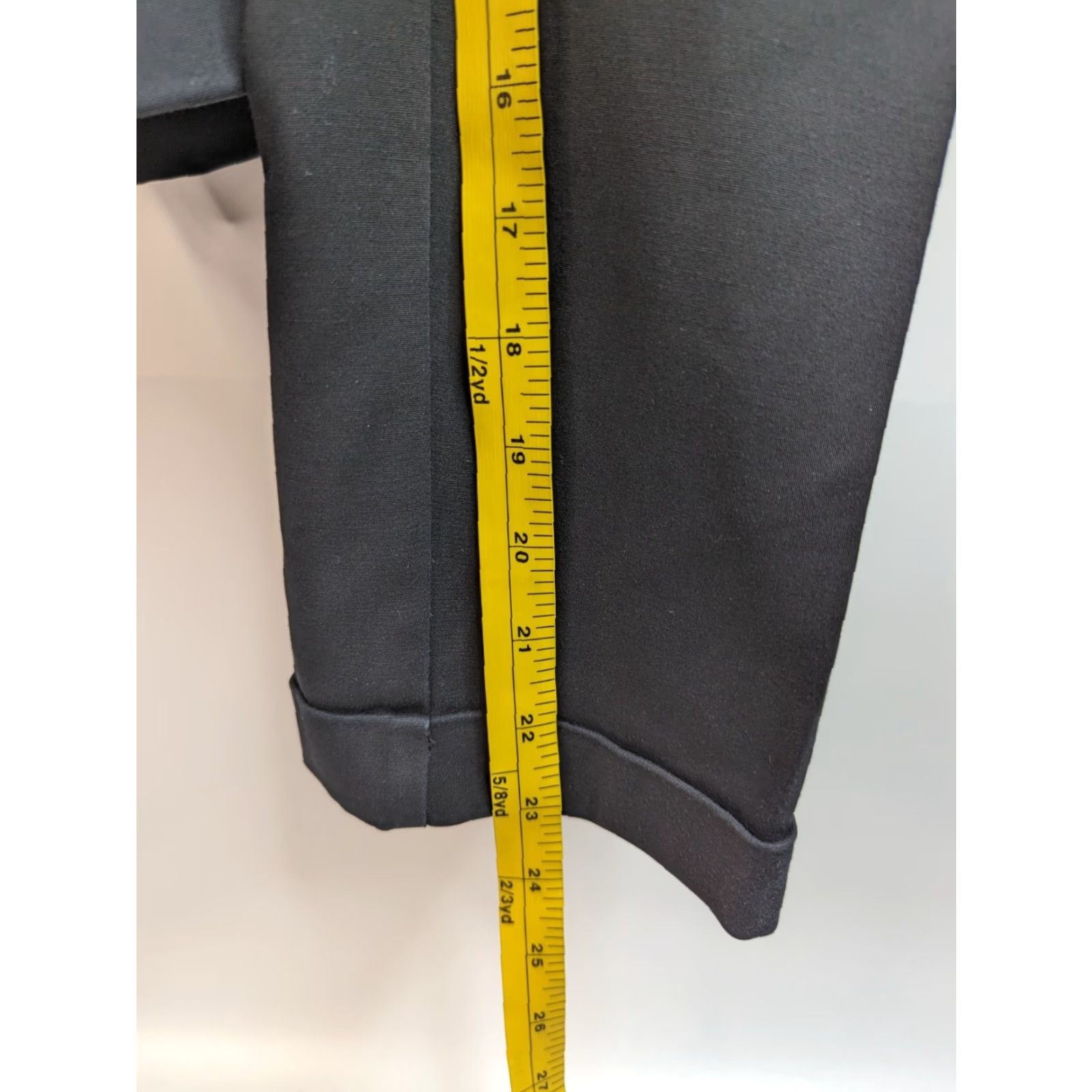 Vintage Chico's Black Cropped Pants Slim 2.5 14 Cotton Blend 97% Cotton 3% Spandex Regular Women Straight Inseam 23 in Hook & Eye Crop Slimming Style Size 26" / US 2 / IT 38 - 5 Thumbnail
