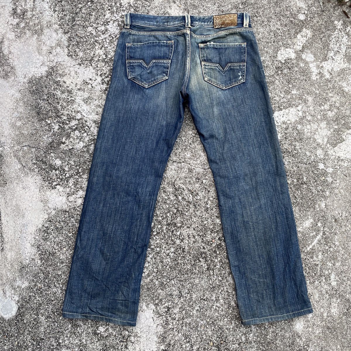 Diesel Vintage Diesel Distressed Denim Jeans Size US 35 - 11 Thumbnail