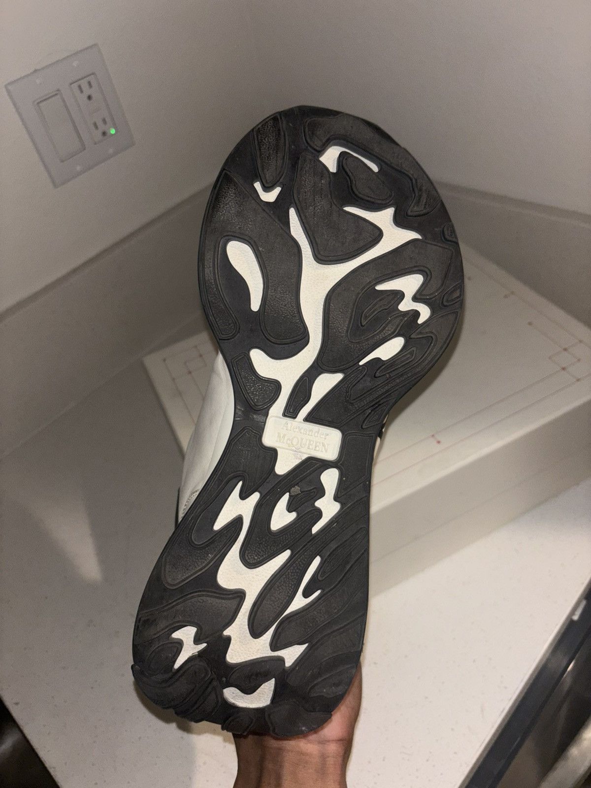 Alexander McQueen Alexander McQueen B&W Sneakers Size US 10.5 / EU 43-44 - 4 Thumbnail