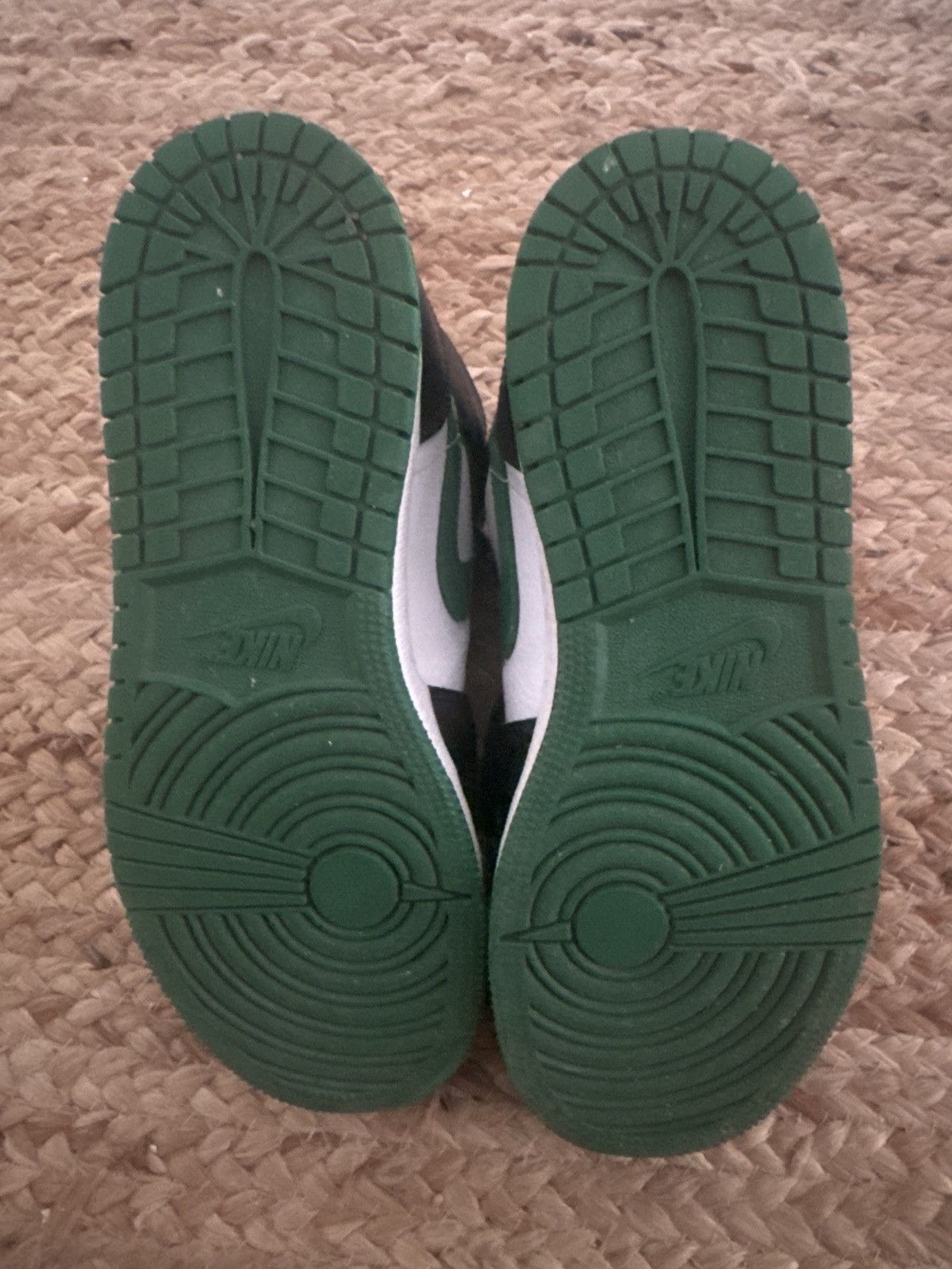 Nike Jordan 1 Green Toe Size US 6 / IT 36 - 5 Thumbnail