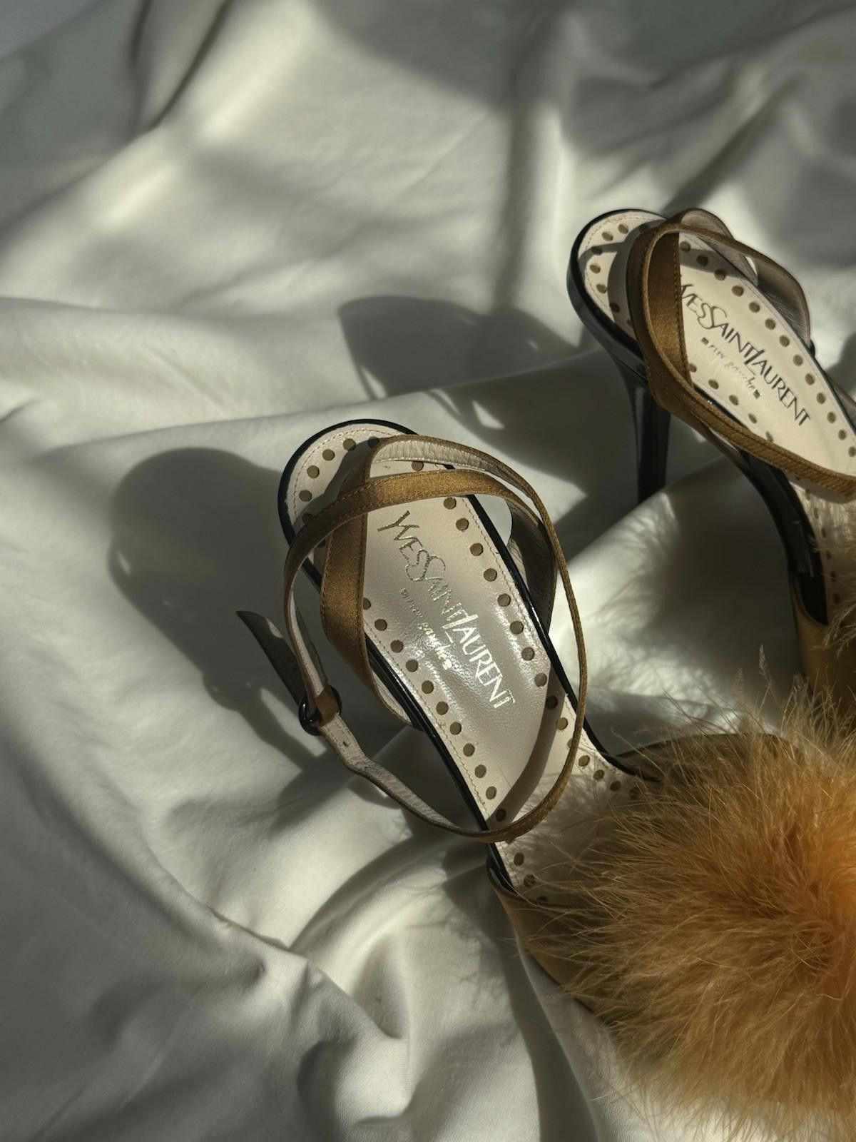 Saint Laurent Paris !NEW S/S 2005 Yves Saint Laurent Runway Satin Feather Heels Size US 7.5 / IT 37.5 - 7 Thumbnail