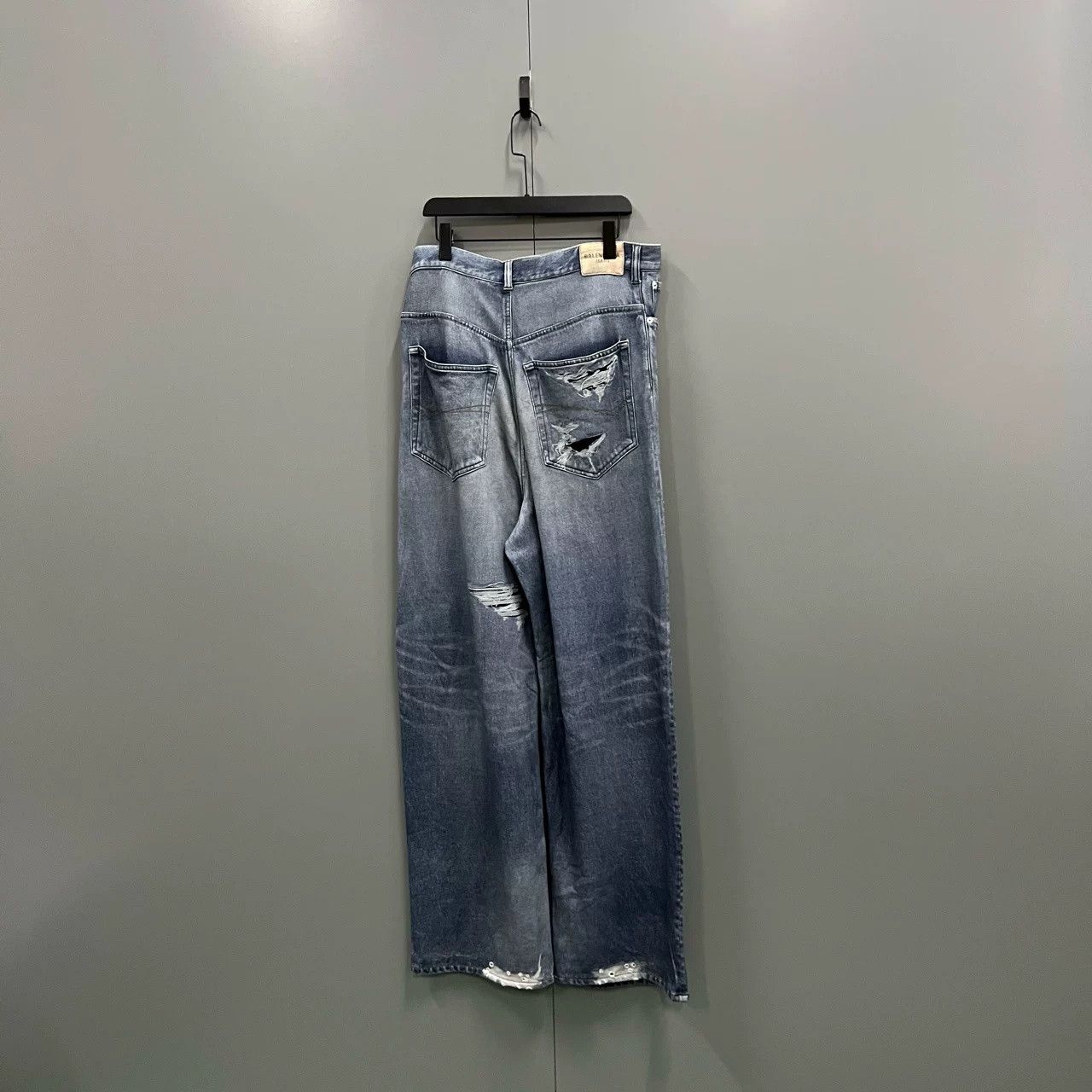 Balenciaga Balenciaga Distressed Denim Jeans Size US 34 / EU 50 - 2 Thumbnail