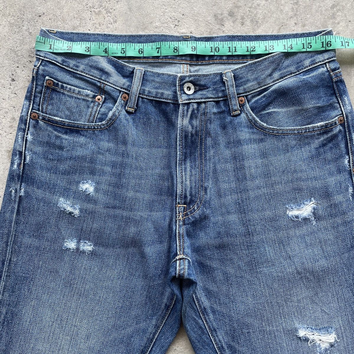 Japanese Brand Vintage Japanese Jeans Distressed Faded Denim Pants W33x30 Size US 33 - 5 Thumbnail