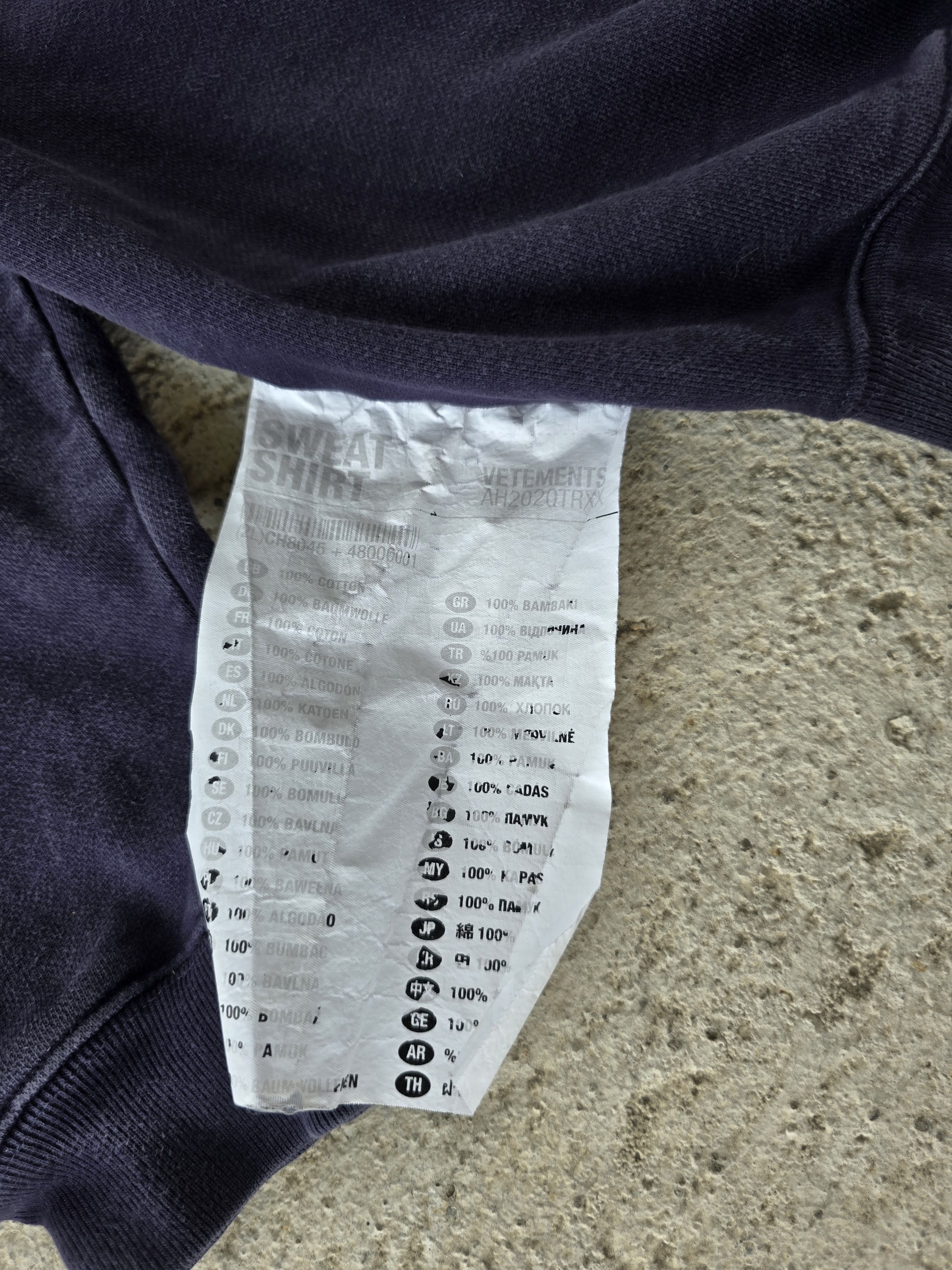 Vetements Vetements Logo Sweatshirt Navy Marine Size US M / EU 48-50 / 2 - 6 Thumbnail