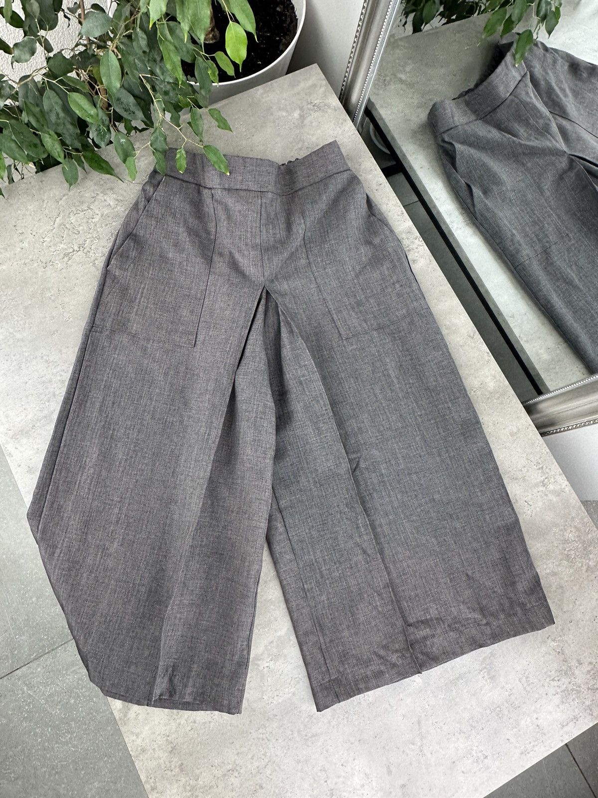 image of Avant Garde x Vintage Wide Parachute Pants Yohji Style in Grey, Men's (Size 28)