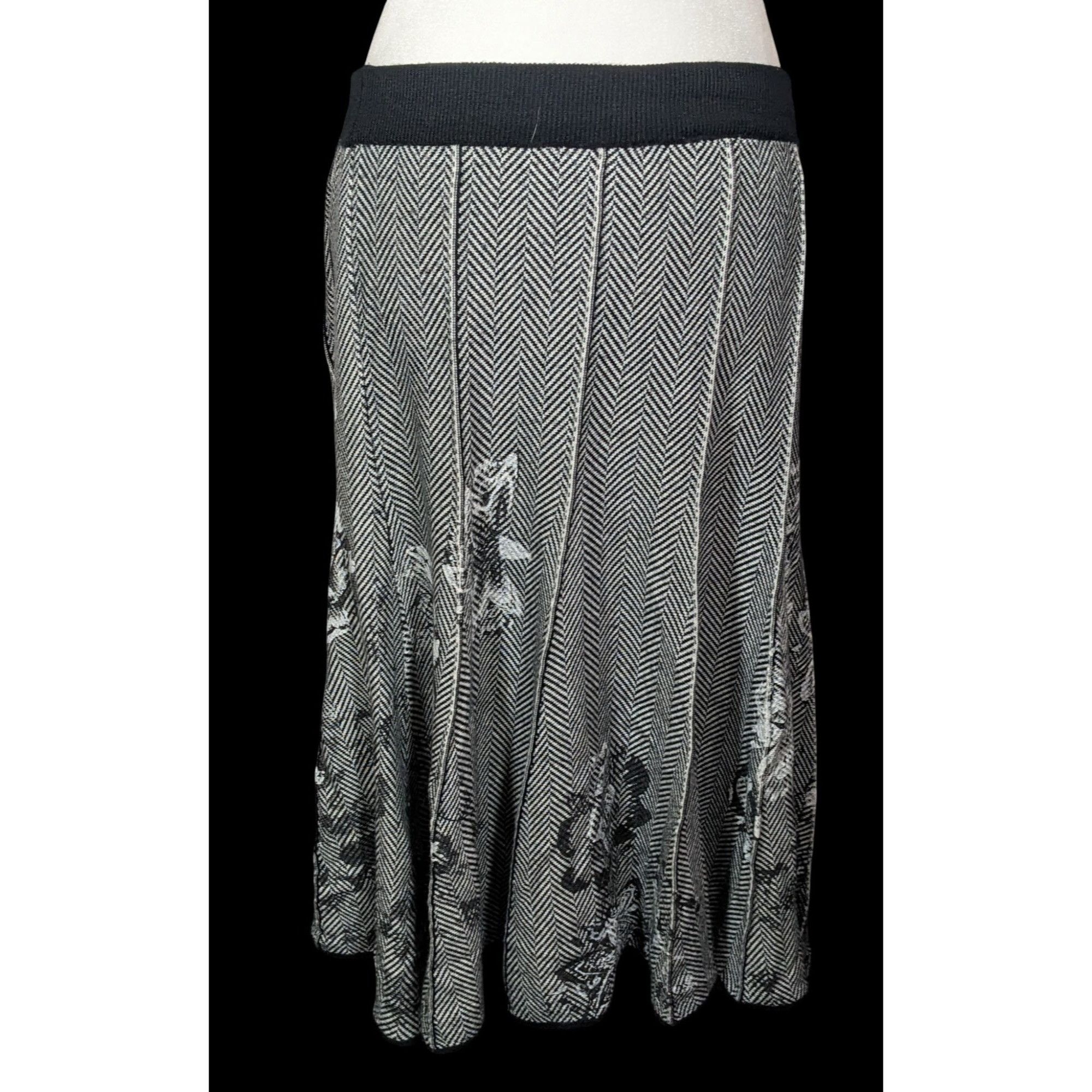 Coldwater Creek Coldwater Creek Floral Chevron Black And White Skirt Size 34" / US 12 / IT 48 - 1 Thumbnail