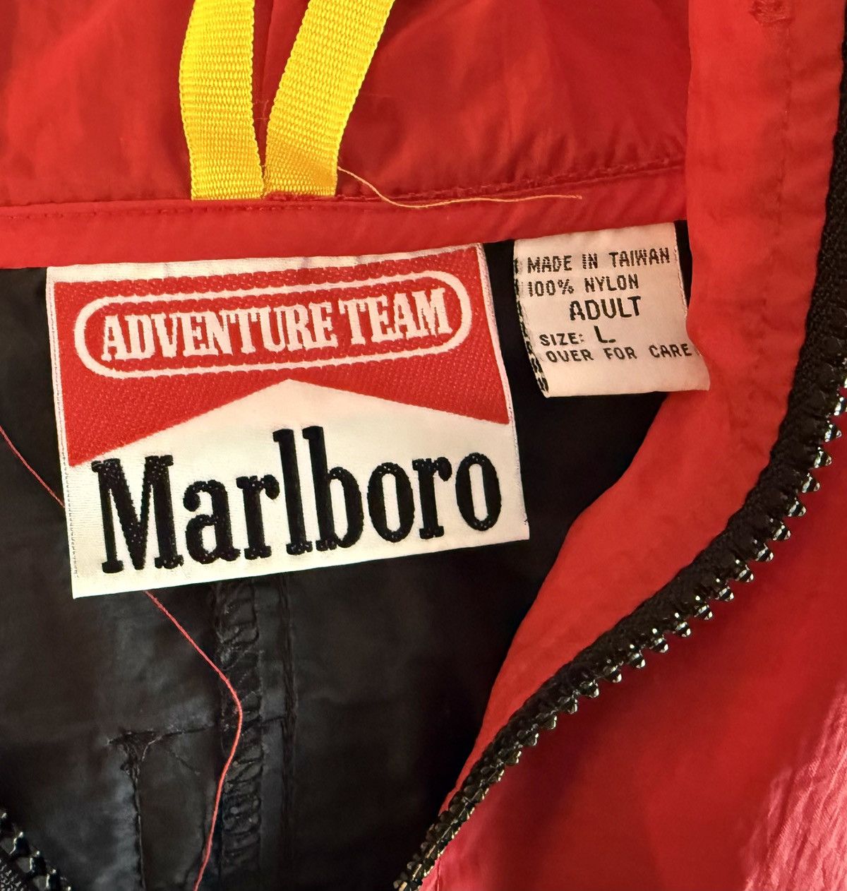 Marlboro Adventure Team Marlboro Adventure team - Windbreaker large Size US L / EU 52-54 / 3 - 5 Thumbnail