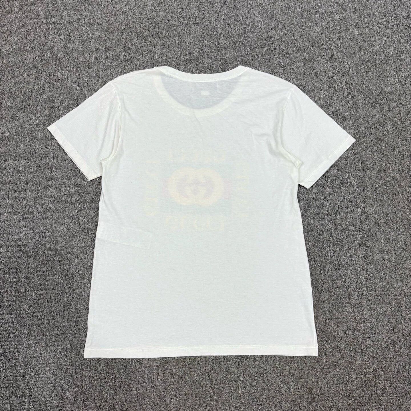 Gucci Gucci white square logo SS Tee S 95new Size S / US 4 / IT 40 - 2 Thumbnail