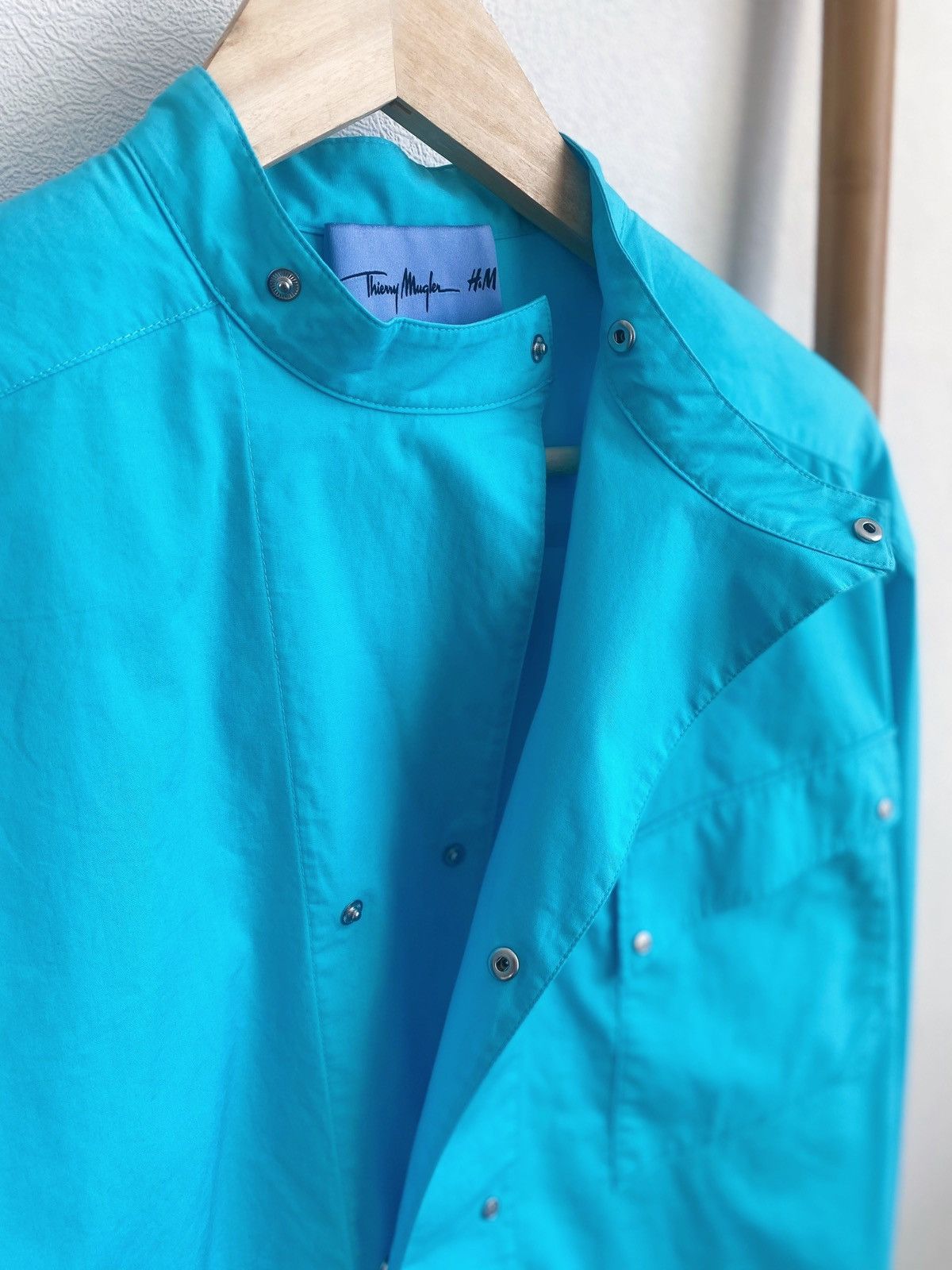 H&M × Mugler × Thierry Mugler Mugler x H&M Double-breasted Poplin Shirt Size М Size US M / EU 48-50 / 2 - 22 Thumbnail