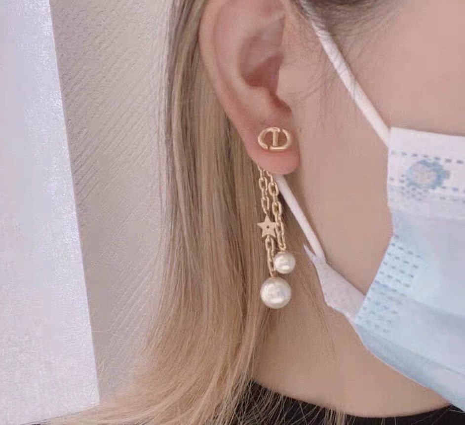 Dior Dior 99 New Classic Pearl Letter Long Stud Earrings Size ONE SIZE - 9 Thumbnail