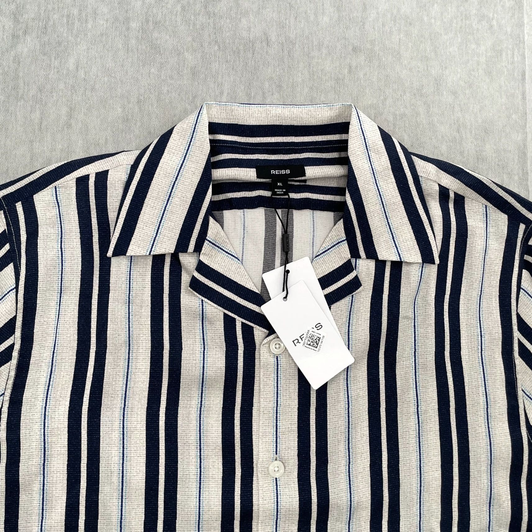 Reiss Reiss Shirt Adult XL White Navy Button Up Short Sleeve Wide Stripe Print Cuban Size US XL / EU 56 / 4 - 3 Thumbnail