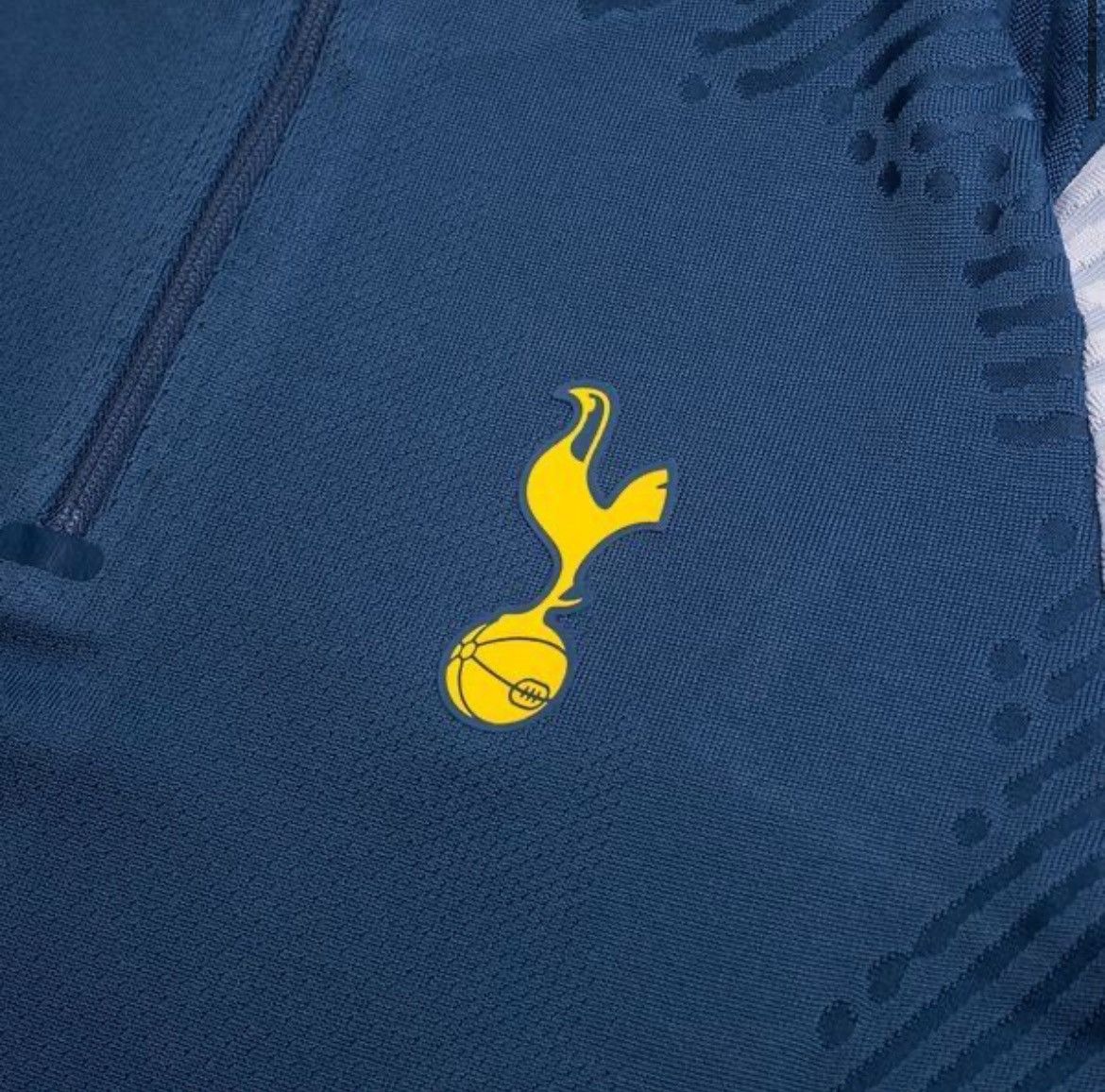 Nike TOTTENHAM NIKE VAPORKNIT 2020/21 FOOTBALL TRAINING TRACK TOP Size US S / EU 44-46 / 1 - 3 Thumbnail