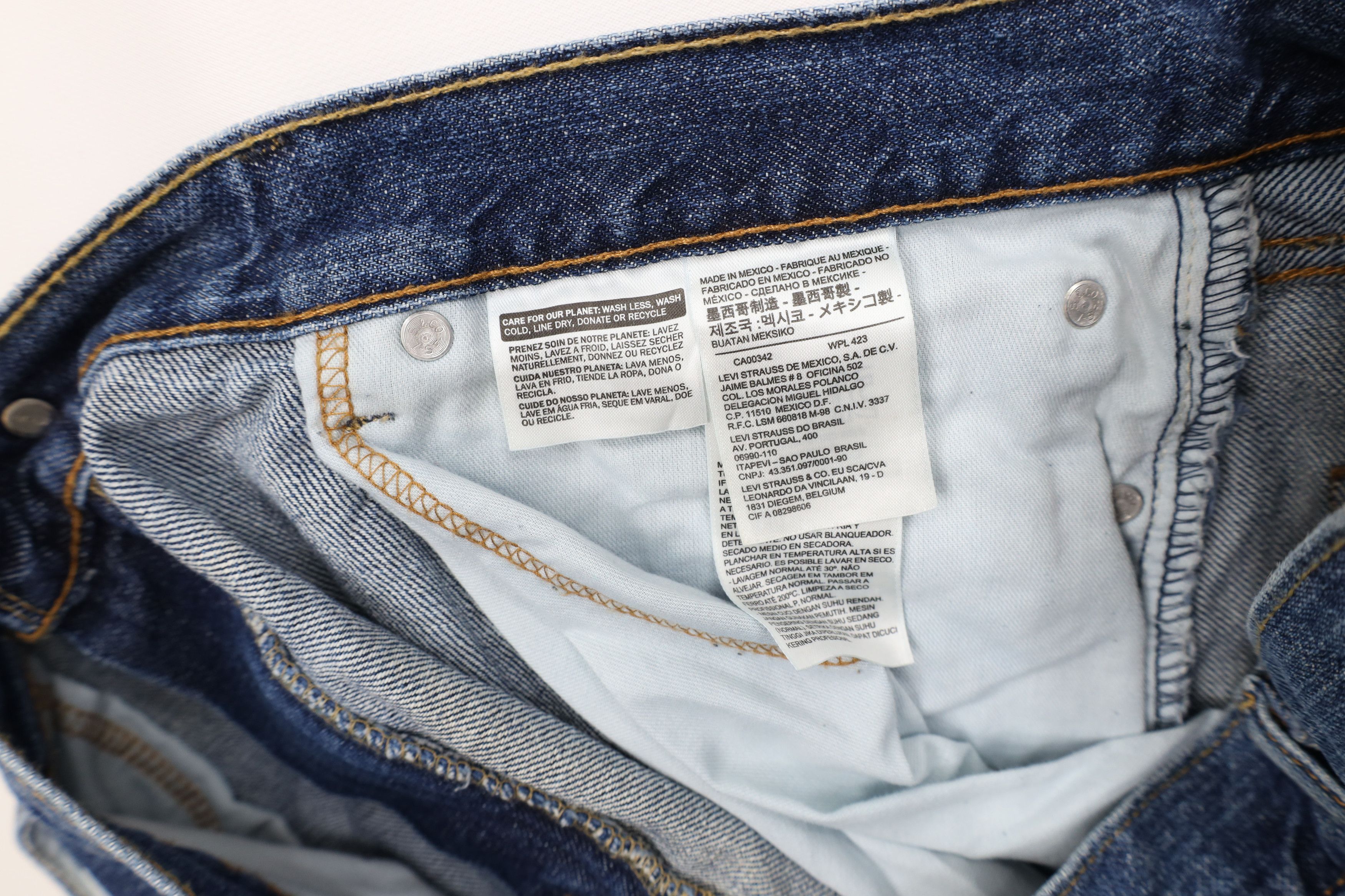 Levi's Vintage Y2K Levis 505 Regular Fit Denim Jean Shorts Jorts Size US 36 / EU 52 - 9 Thumbnail